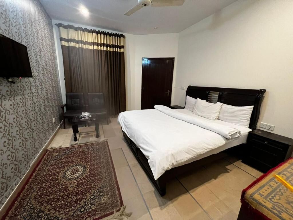 The R Hotels