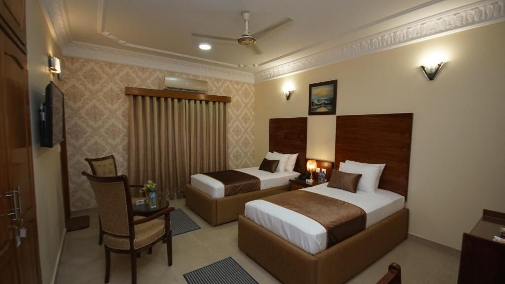 World Inn Karachi