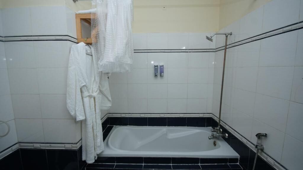 World Inn Karachi