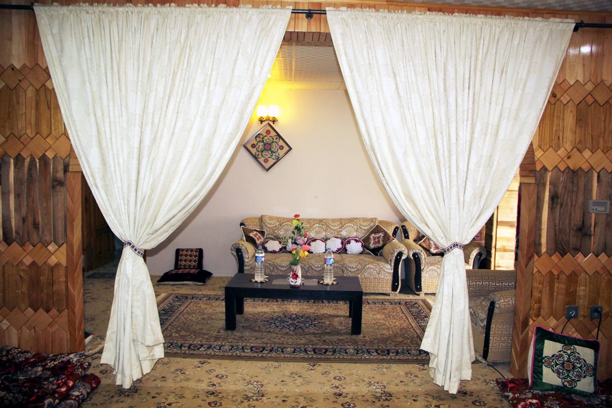 Bhuribake Guest House Hunza