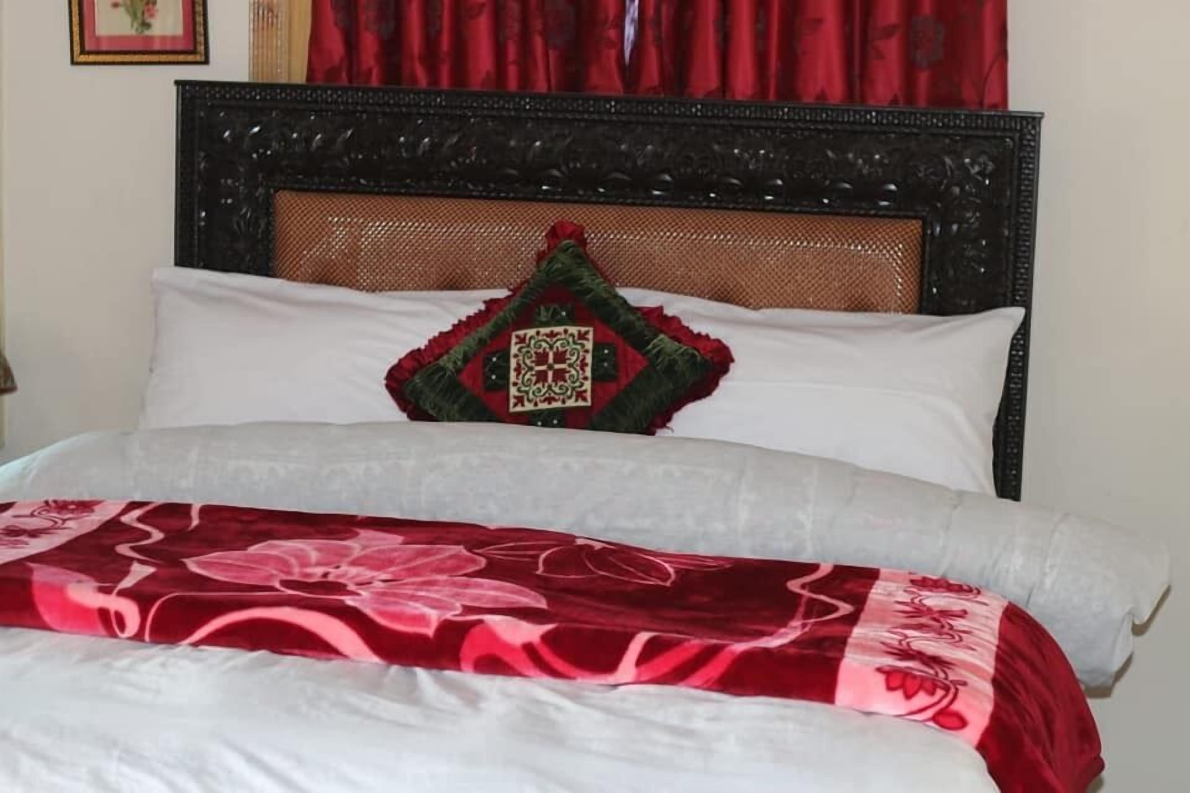 Hunza Blossom Inn