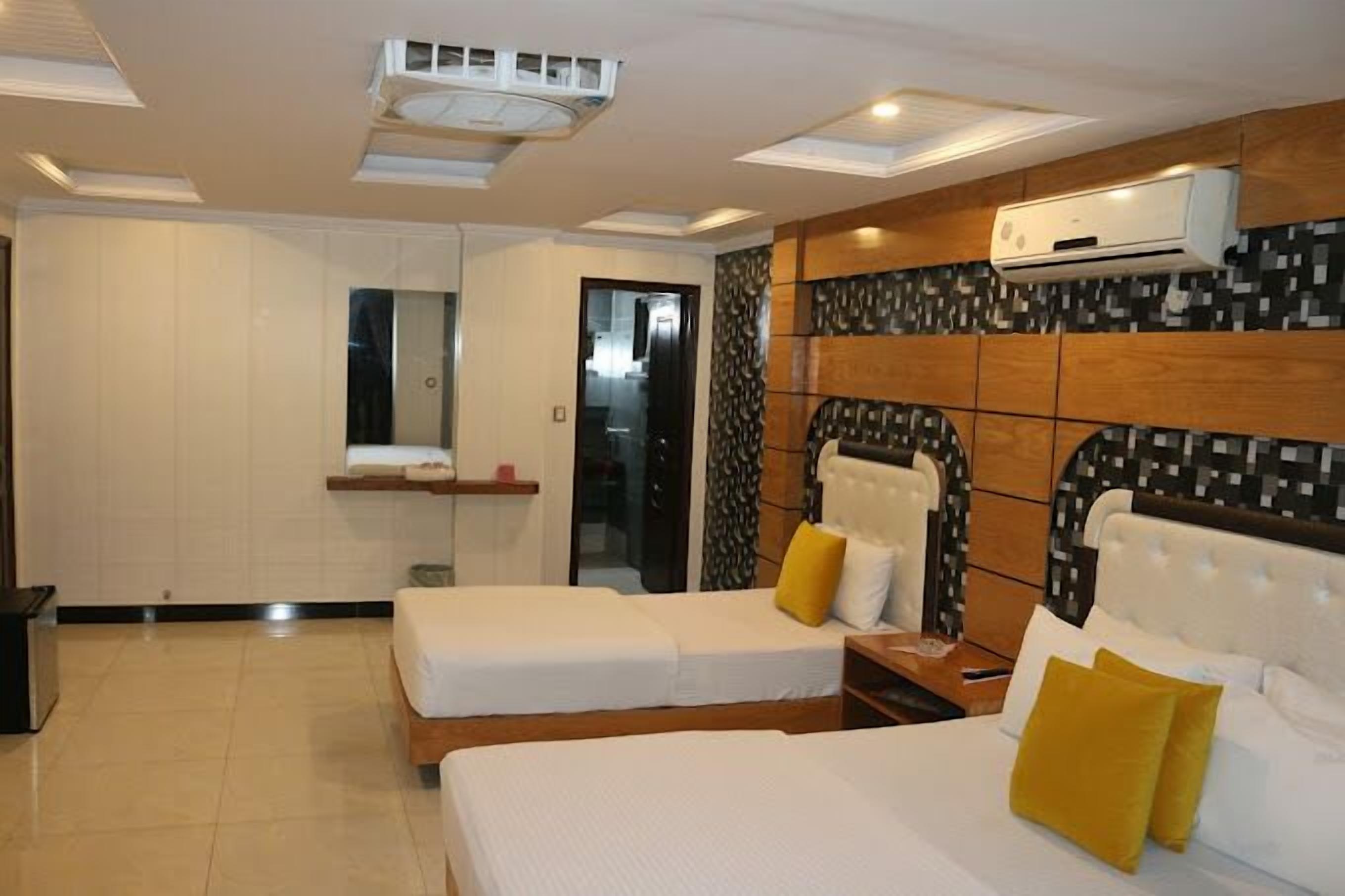 Beverly Inn Hotel