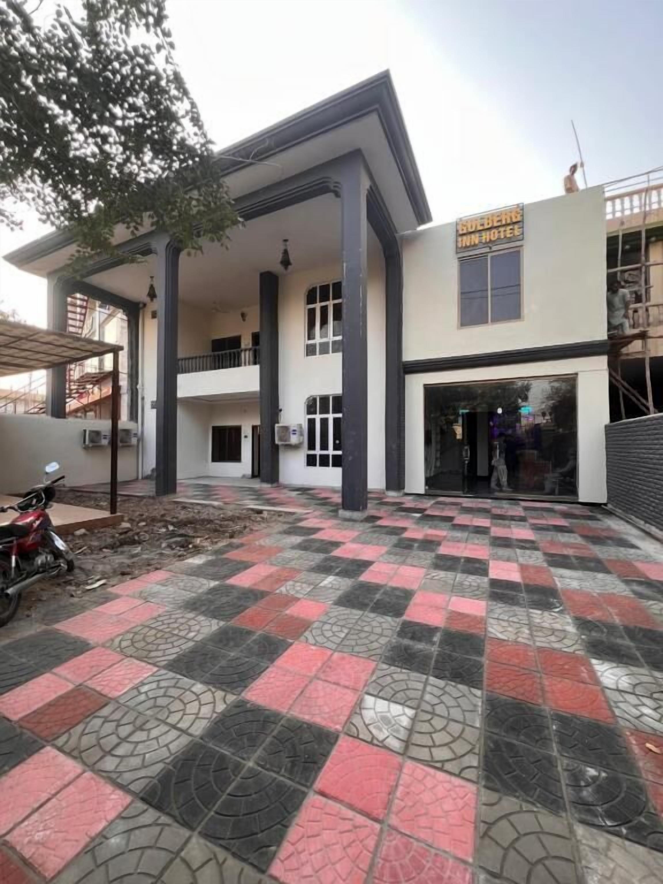 Gulberg Inn Hotel