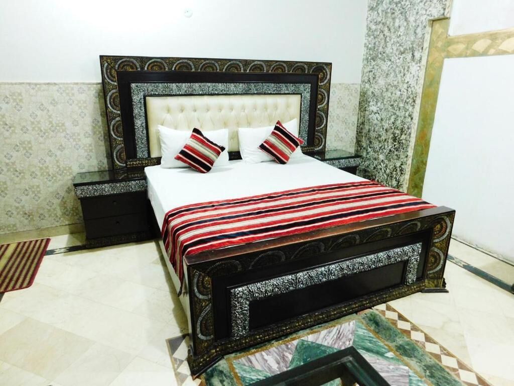 Hotel Moon Palace