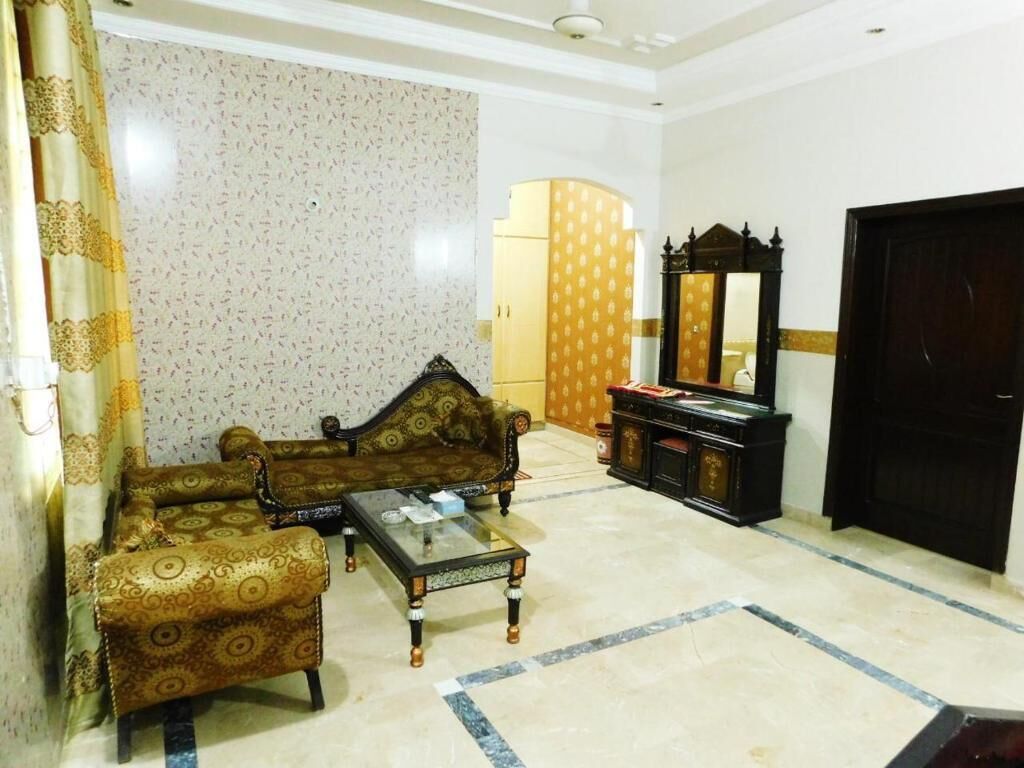 Hotel Moon Palace