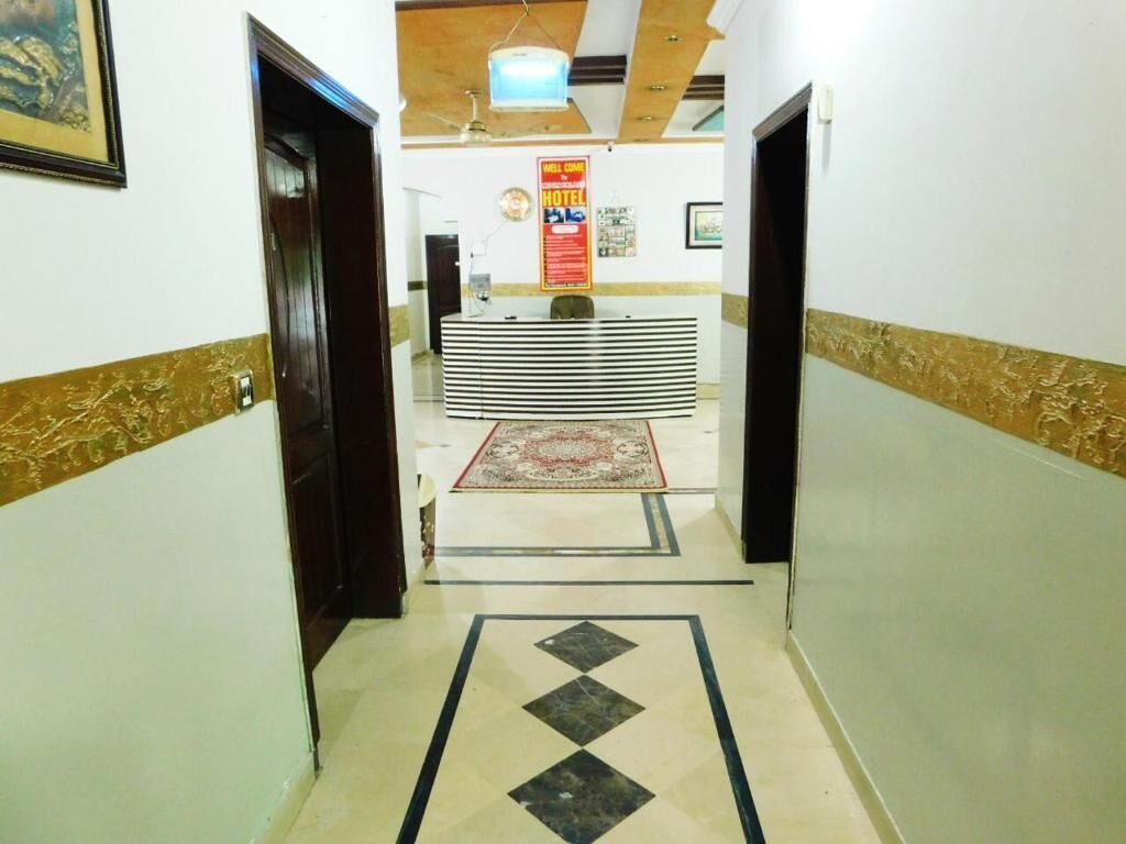 Hotel Moon Palace
