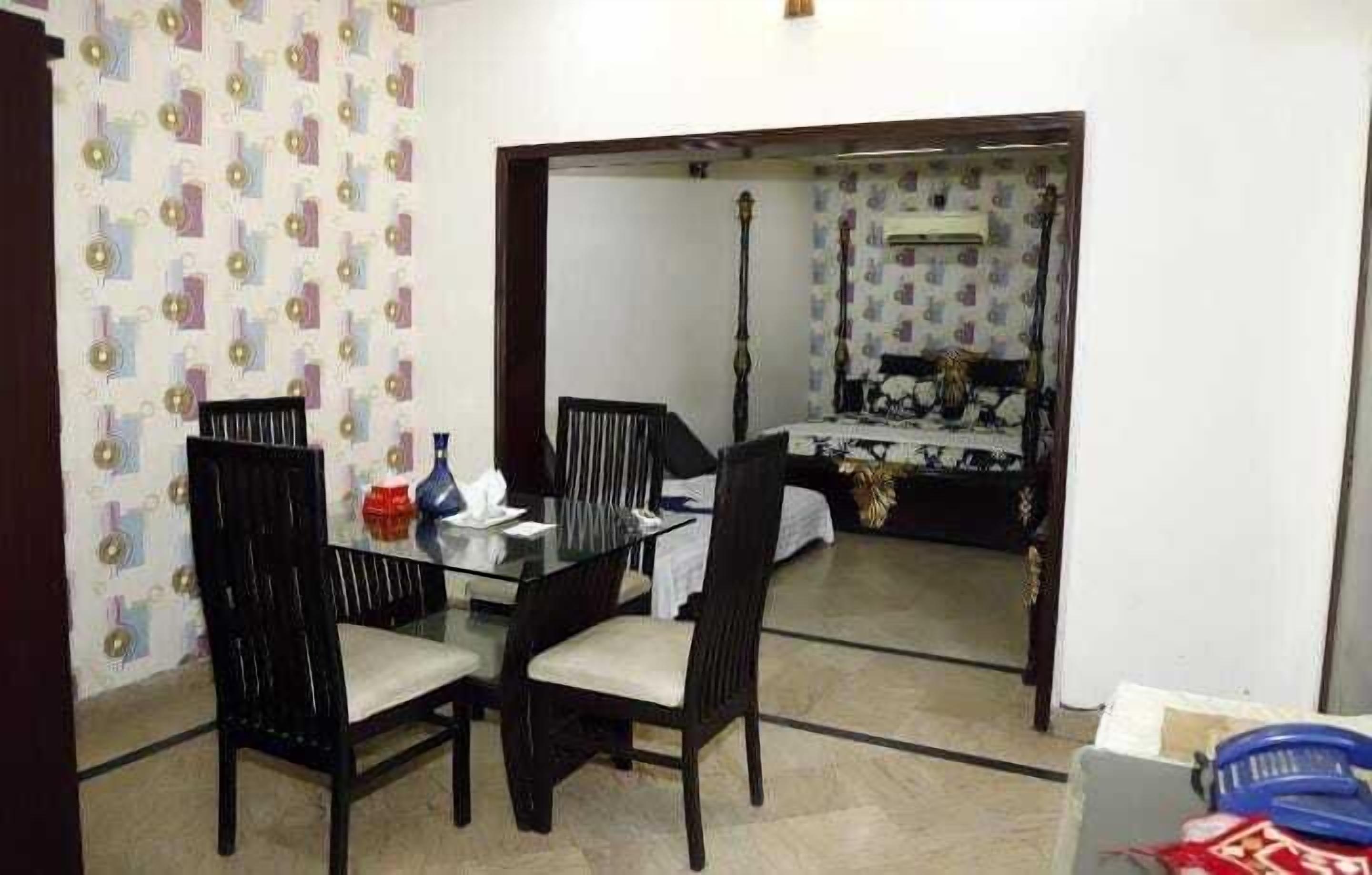 Hotel New Holiday