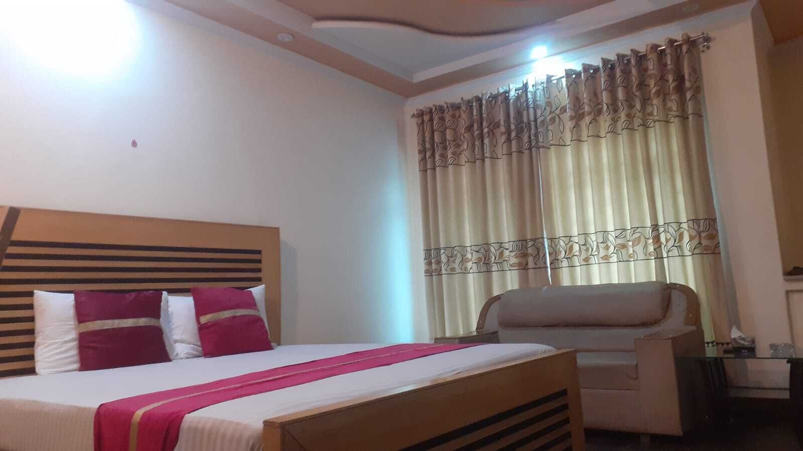 Hotel Pak Inn Gulberg