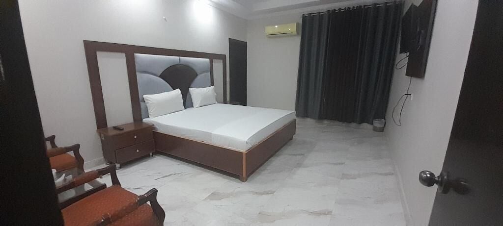 Hotel Prime Rose
