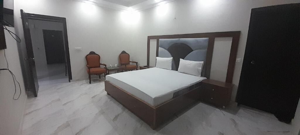 Hotel Prime Rose