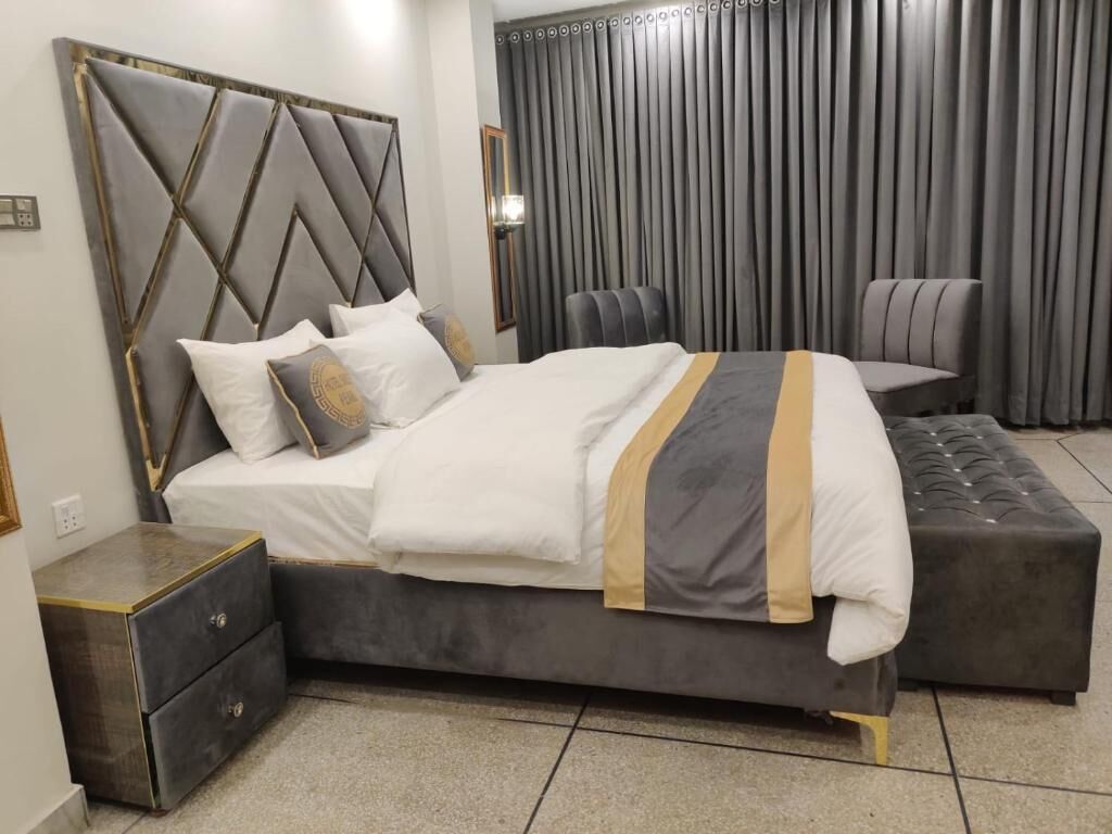 Hotel Swiss Pearl
