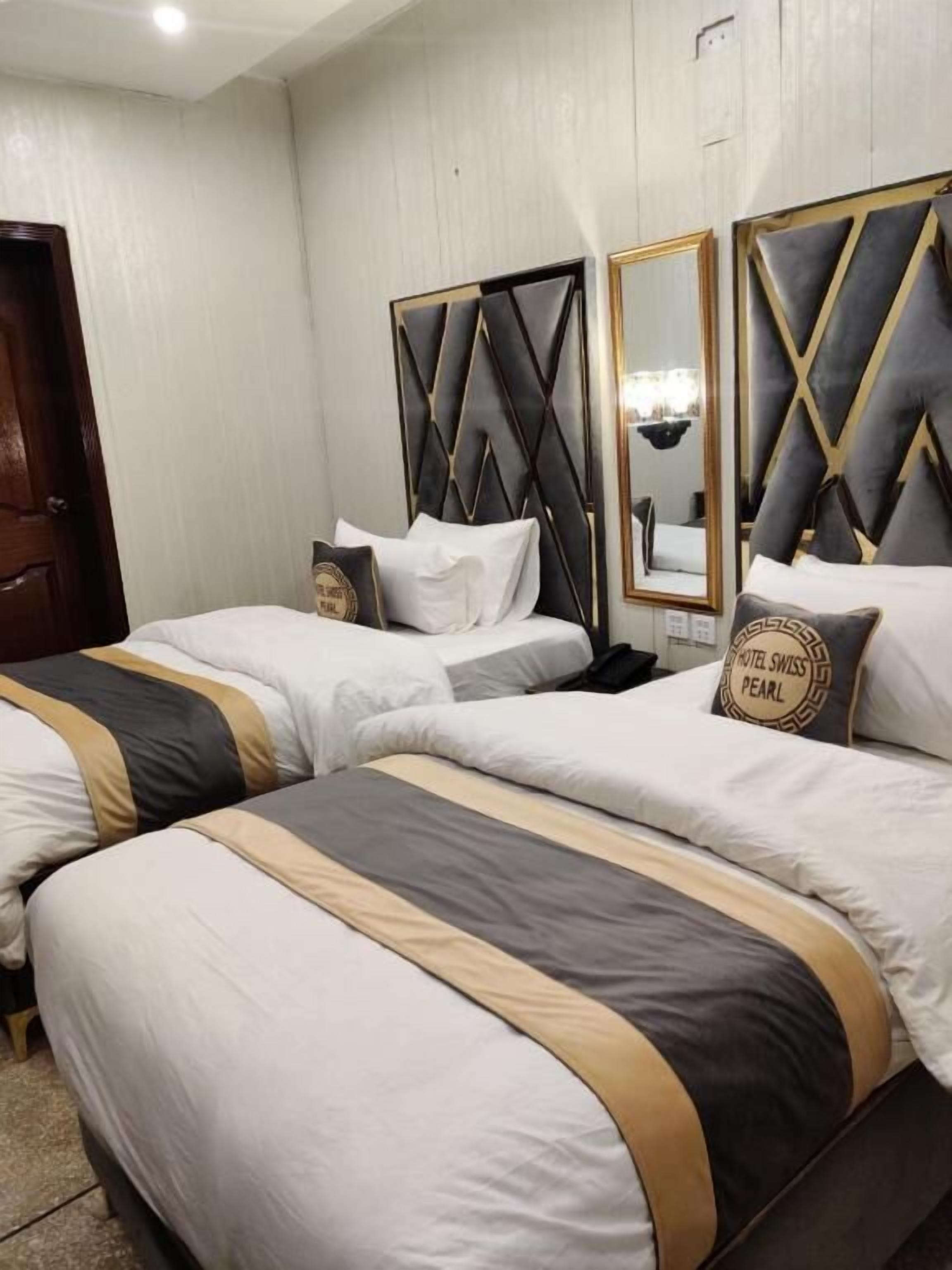 Hotel Swiss Pearl