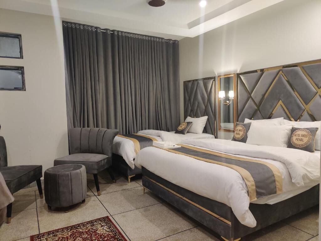 Hotel Swiss Pearl