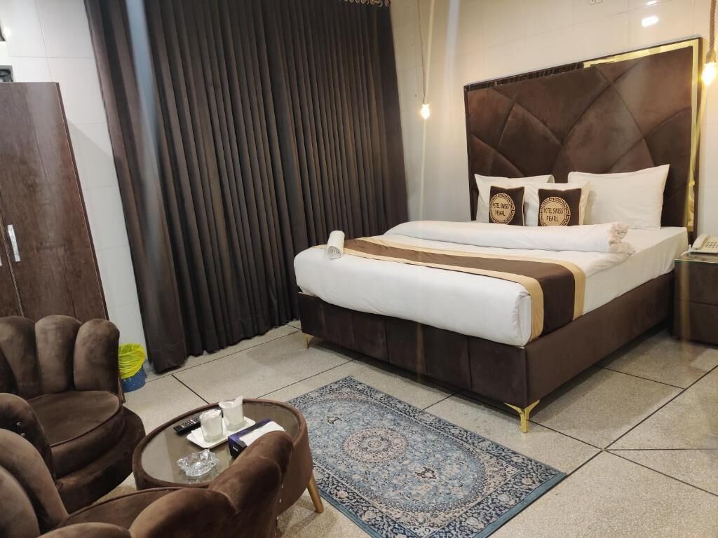Hotel Swiss Pearl