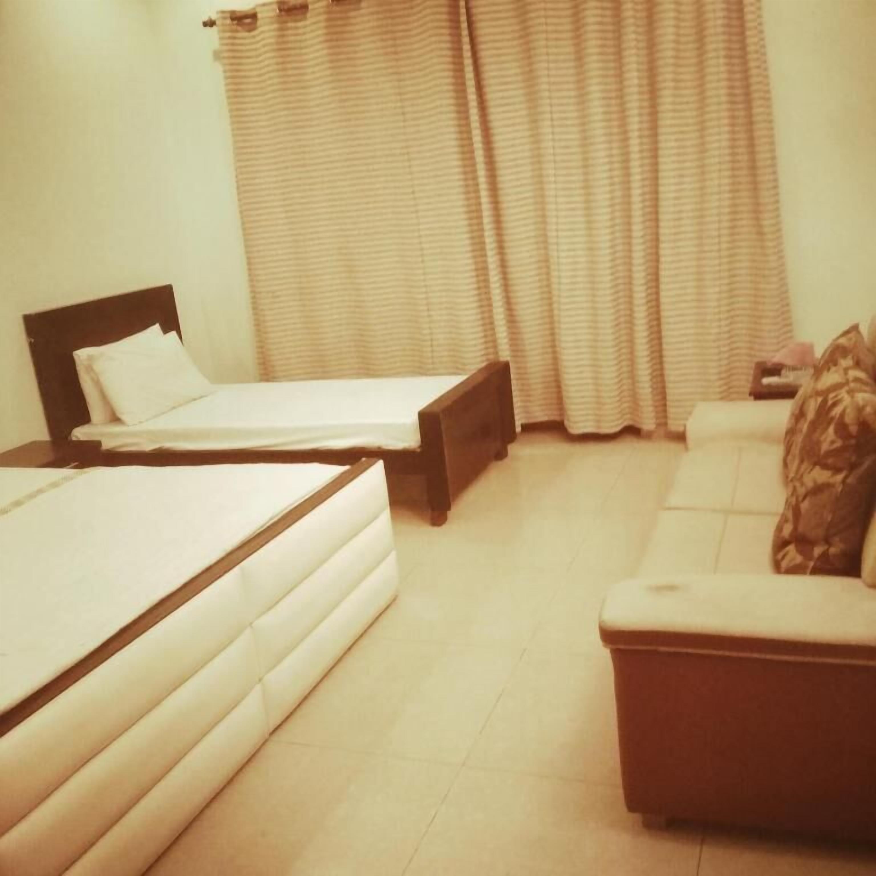 Hotel Versa Apartment and Lodges Lahore