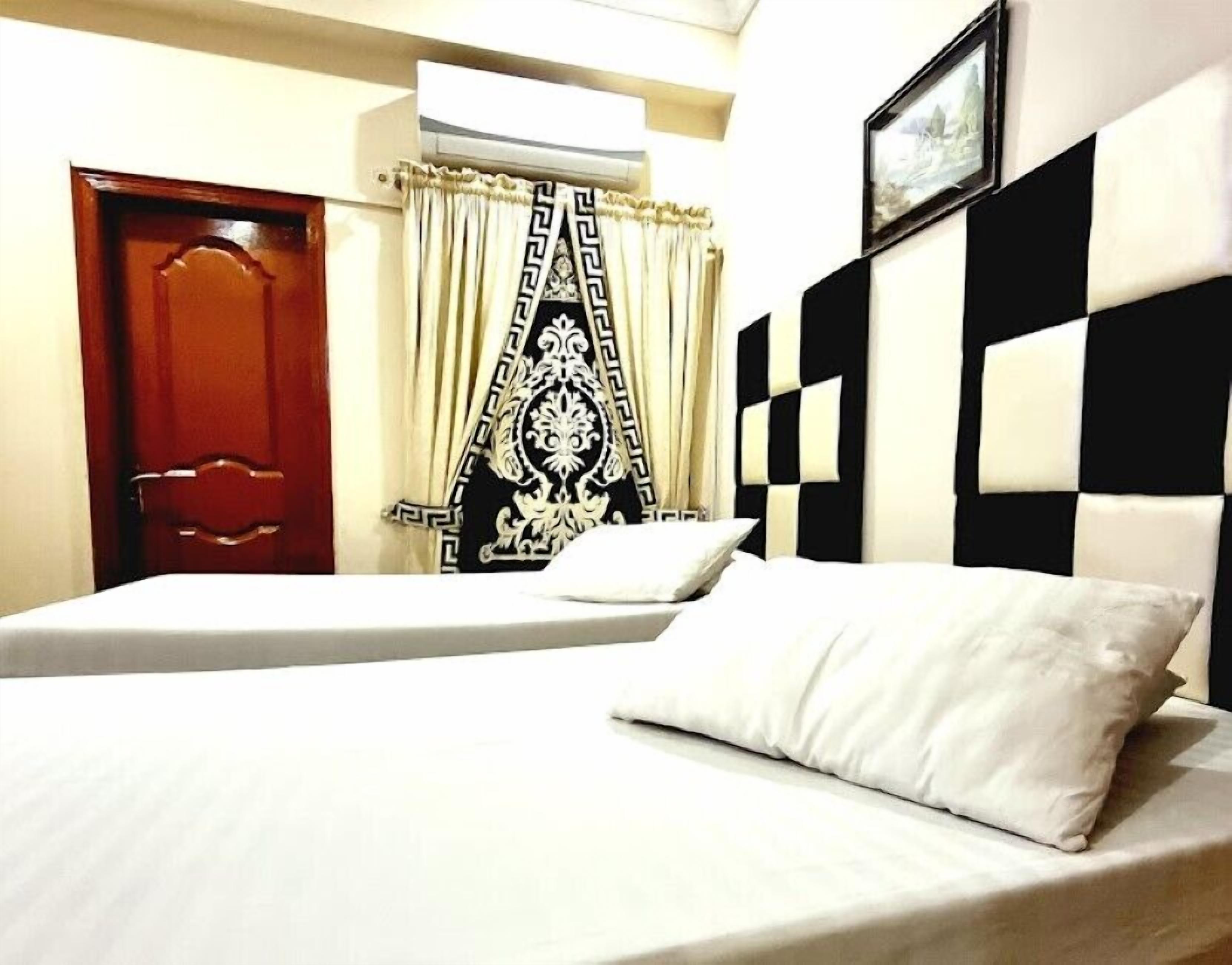 Khyber Hotel