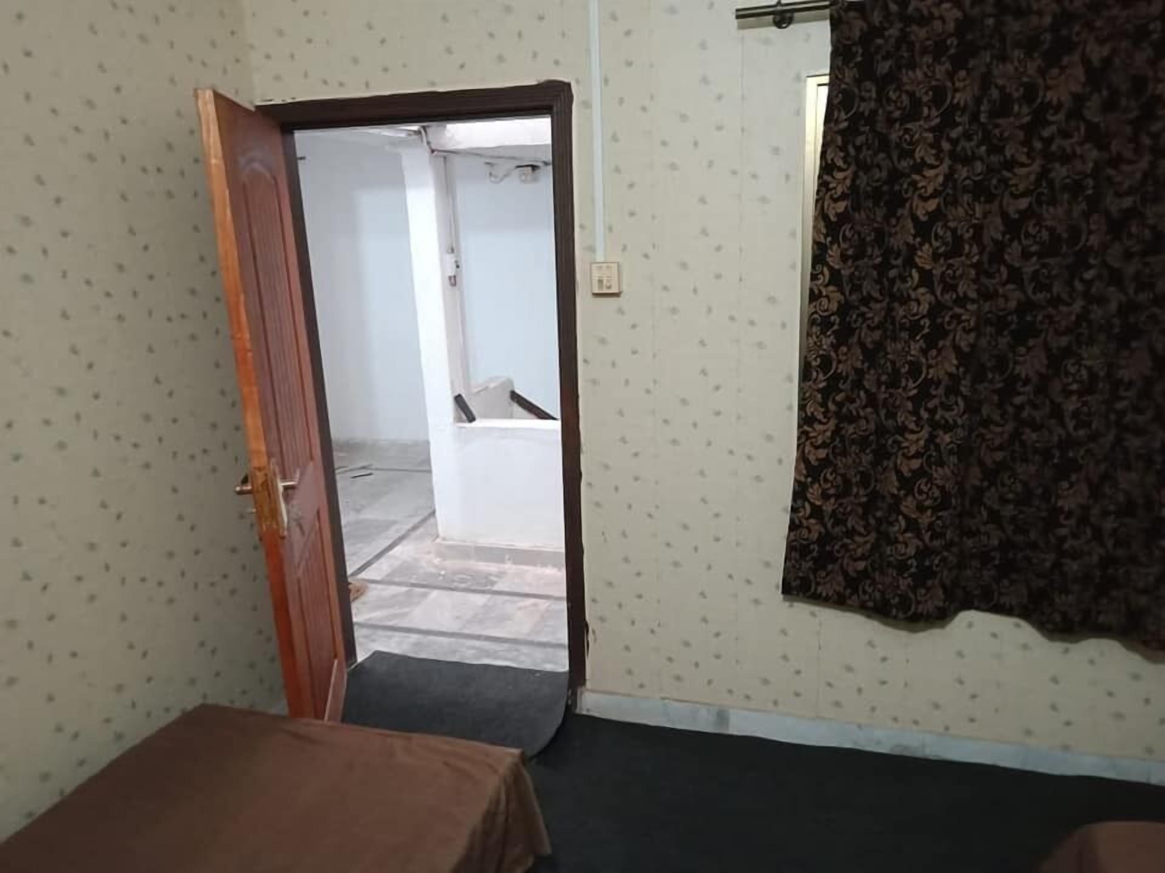 Regale Internet Inn