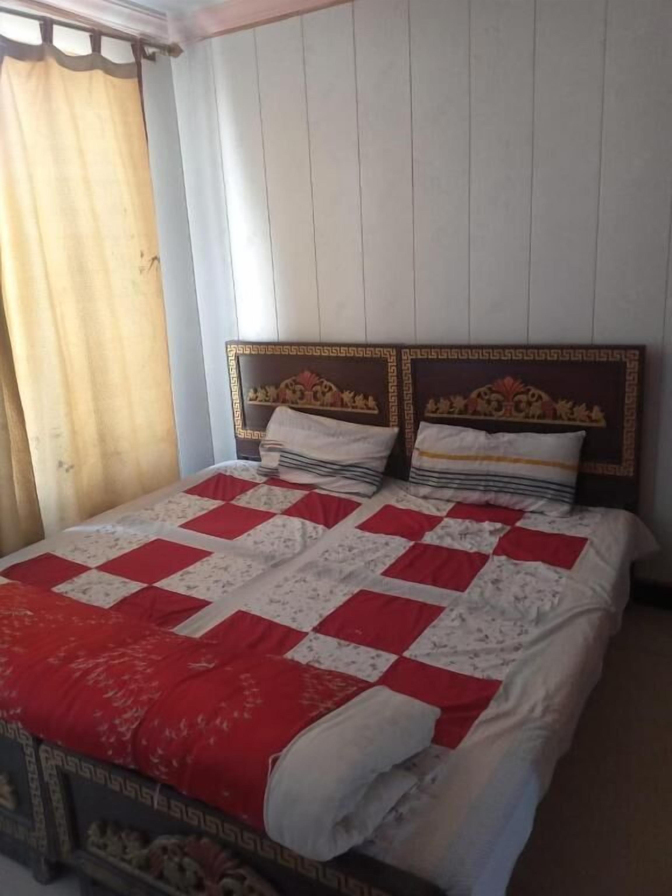 Breeze Hotel