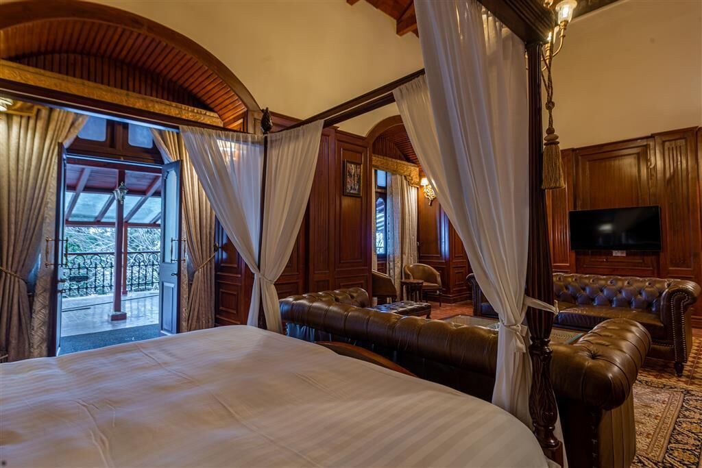 Cecil by Pearl Continental