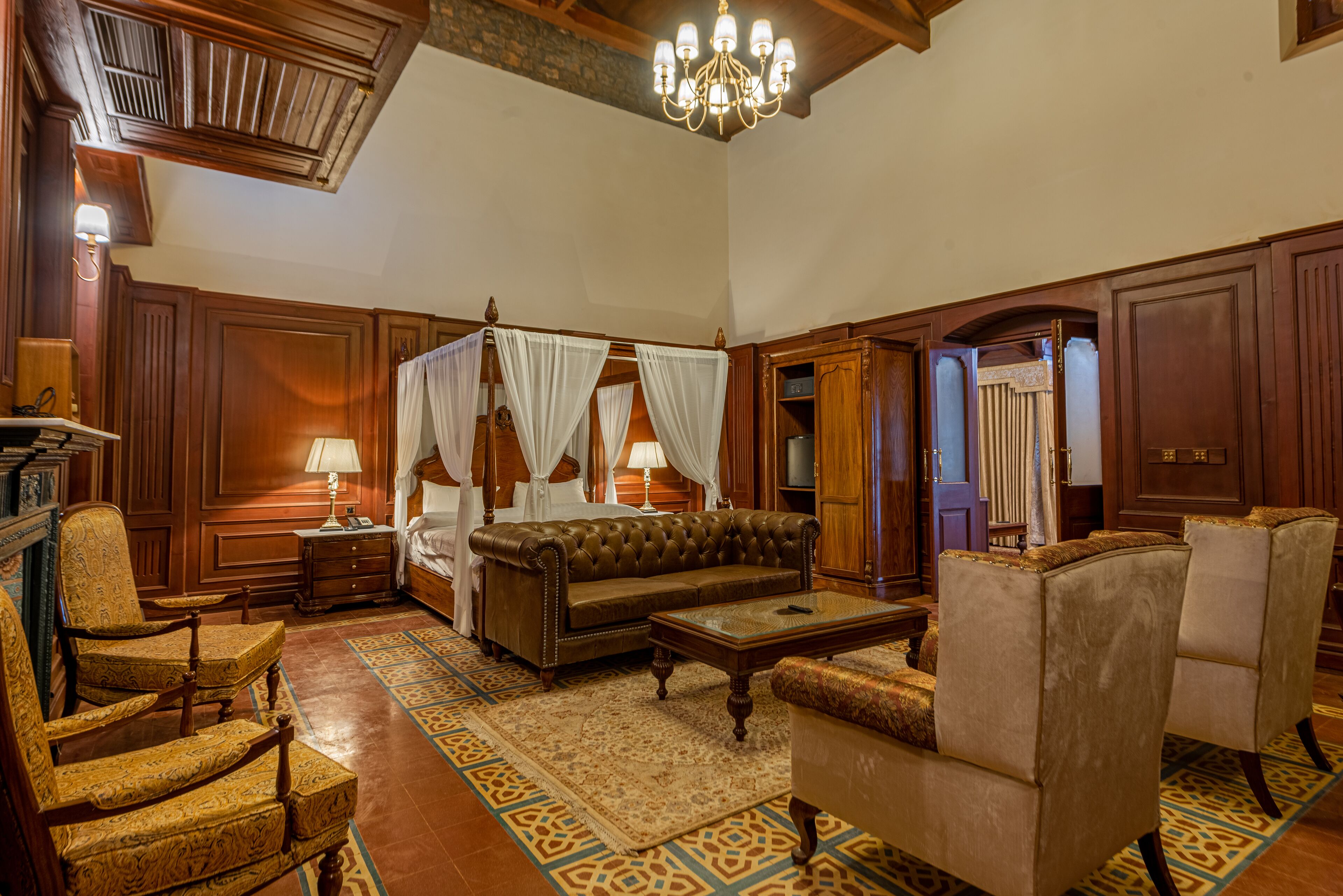 Cecil by Pearl Continental