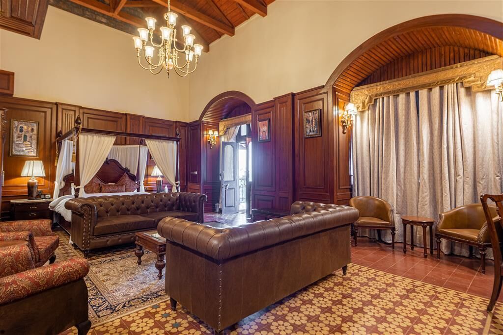 Cecil by Pearl Continental