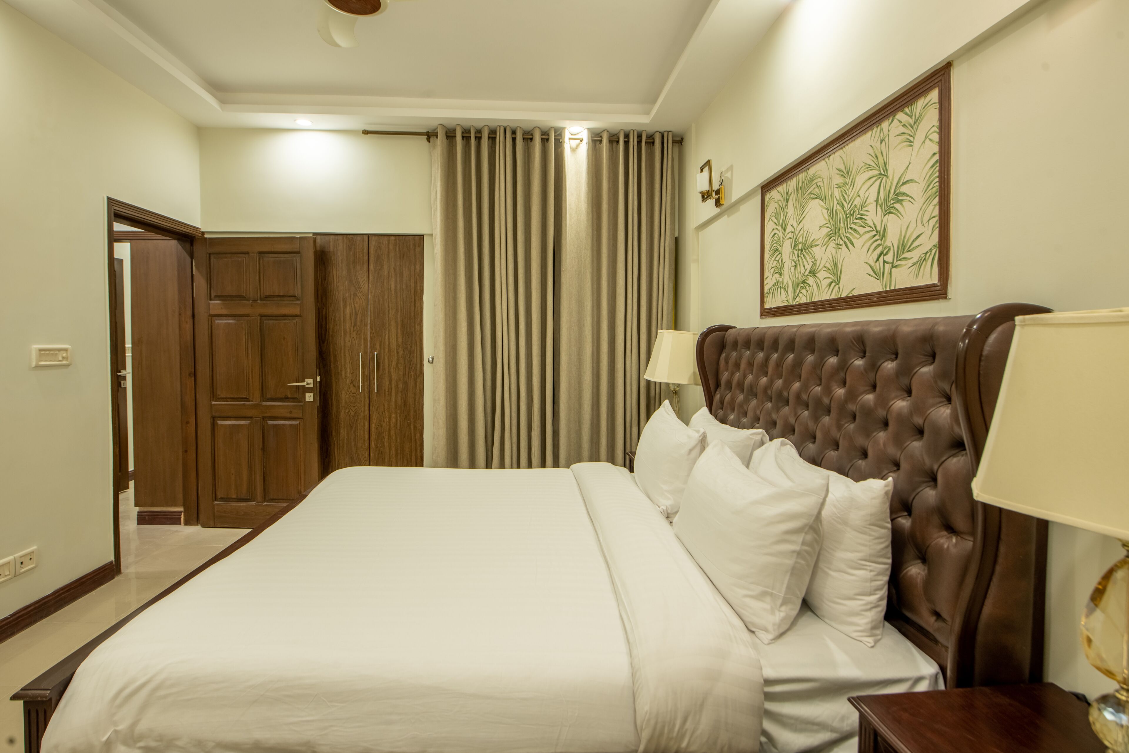 Cecil by Pearl Continental