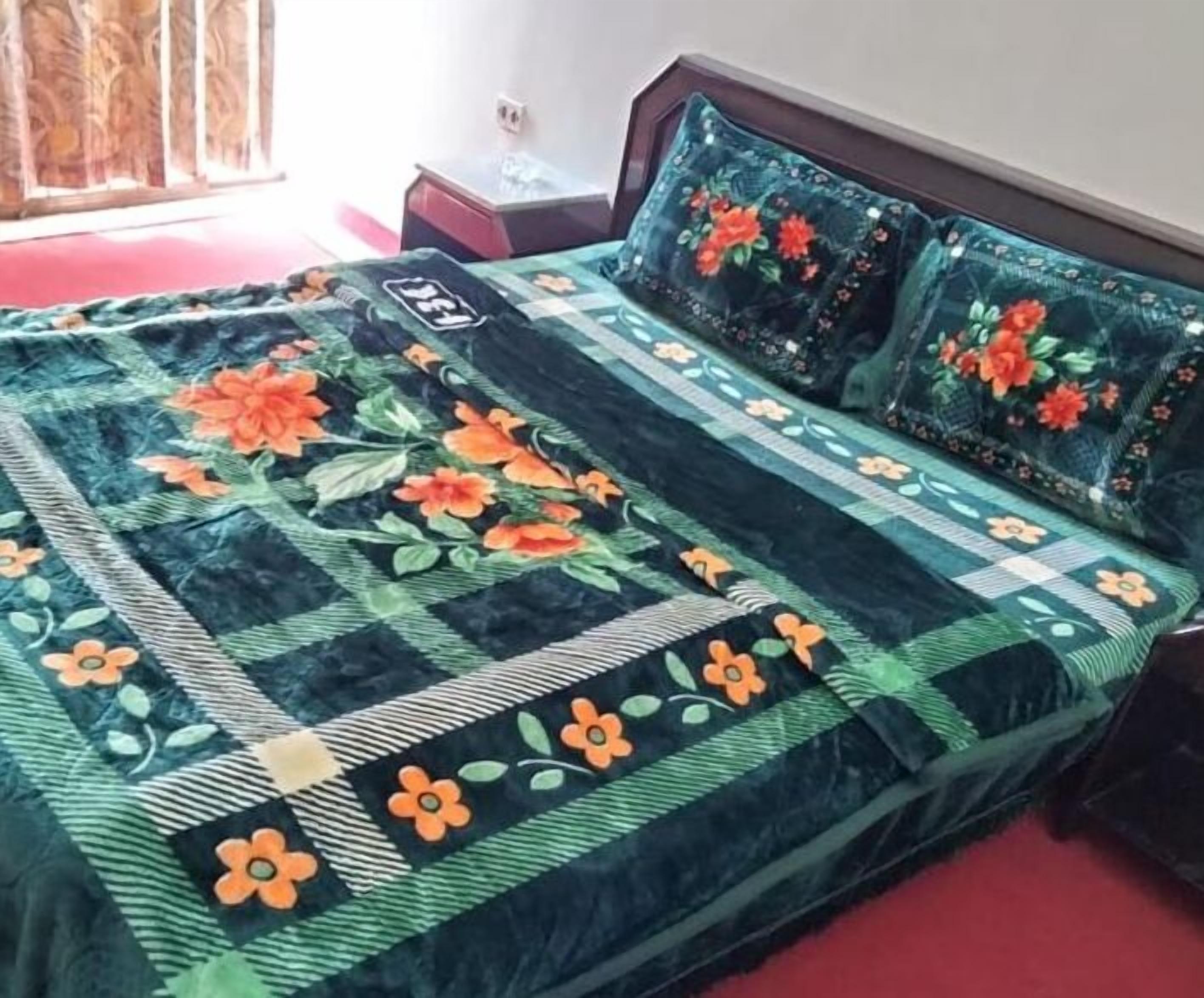 Gillanis Hotel Murree