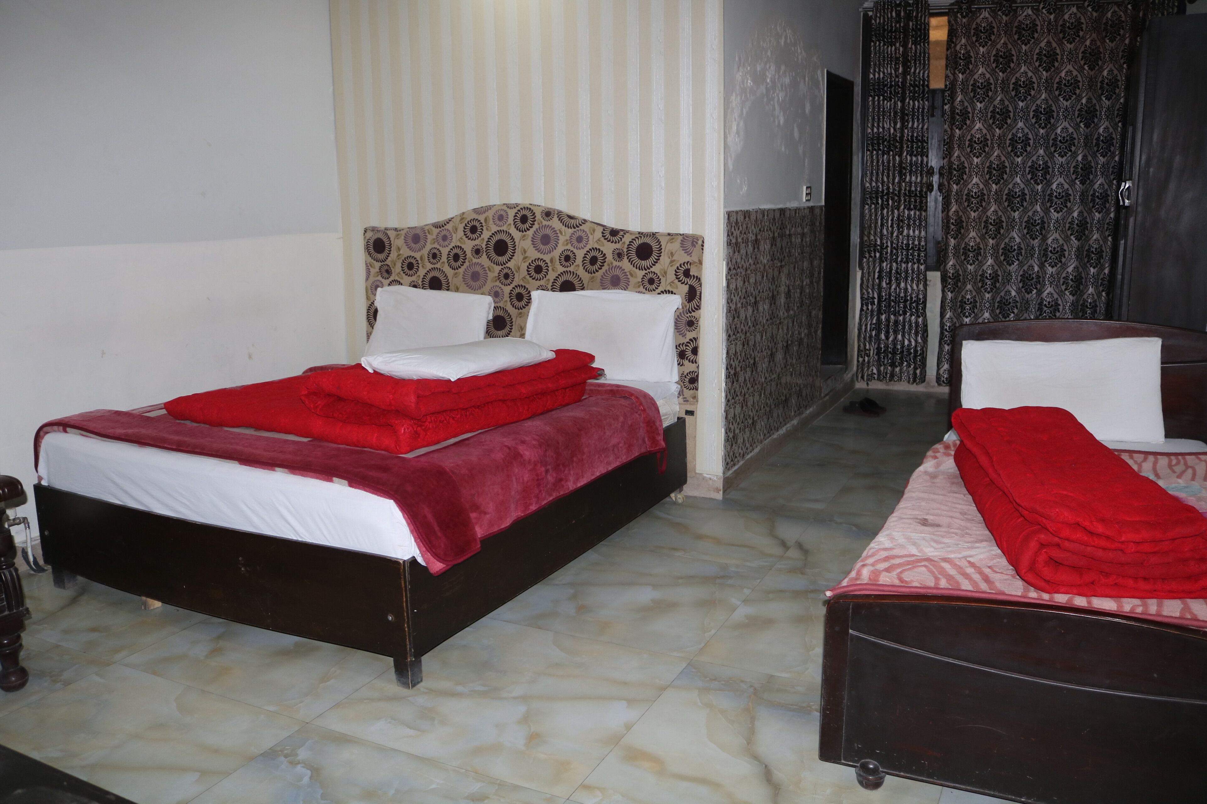Hotel Dynasty Murree
