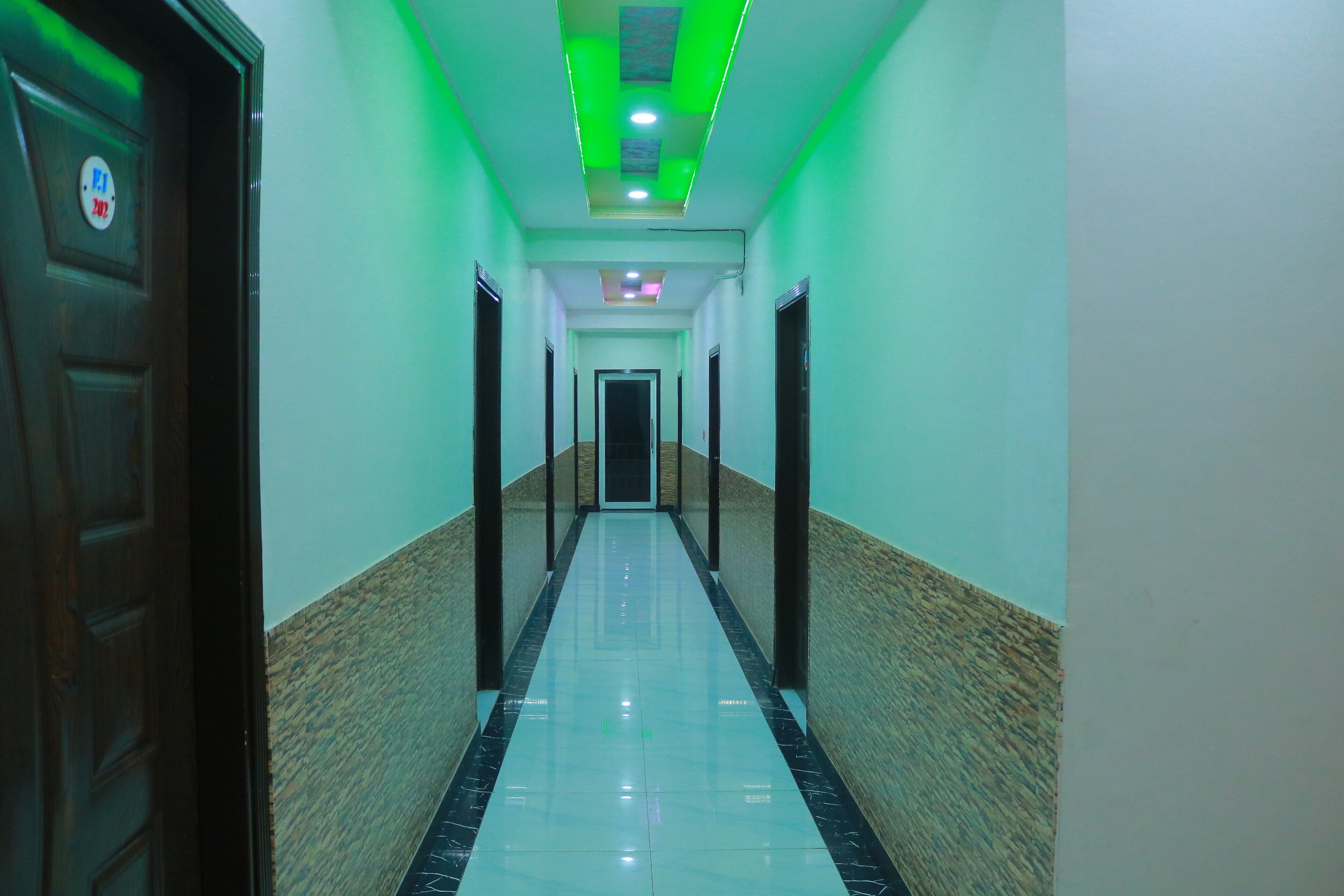 Hotel Snow Land Murree
