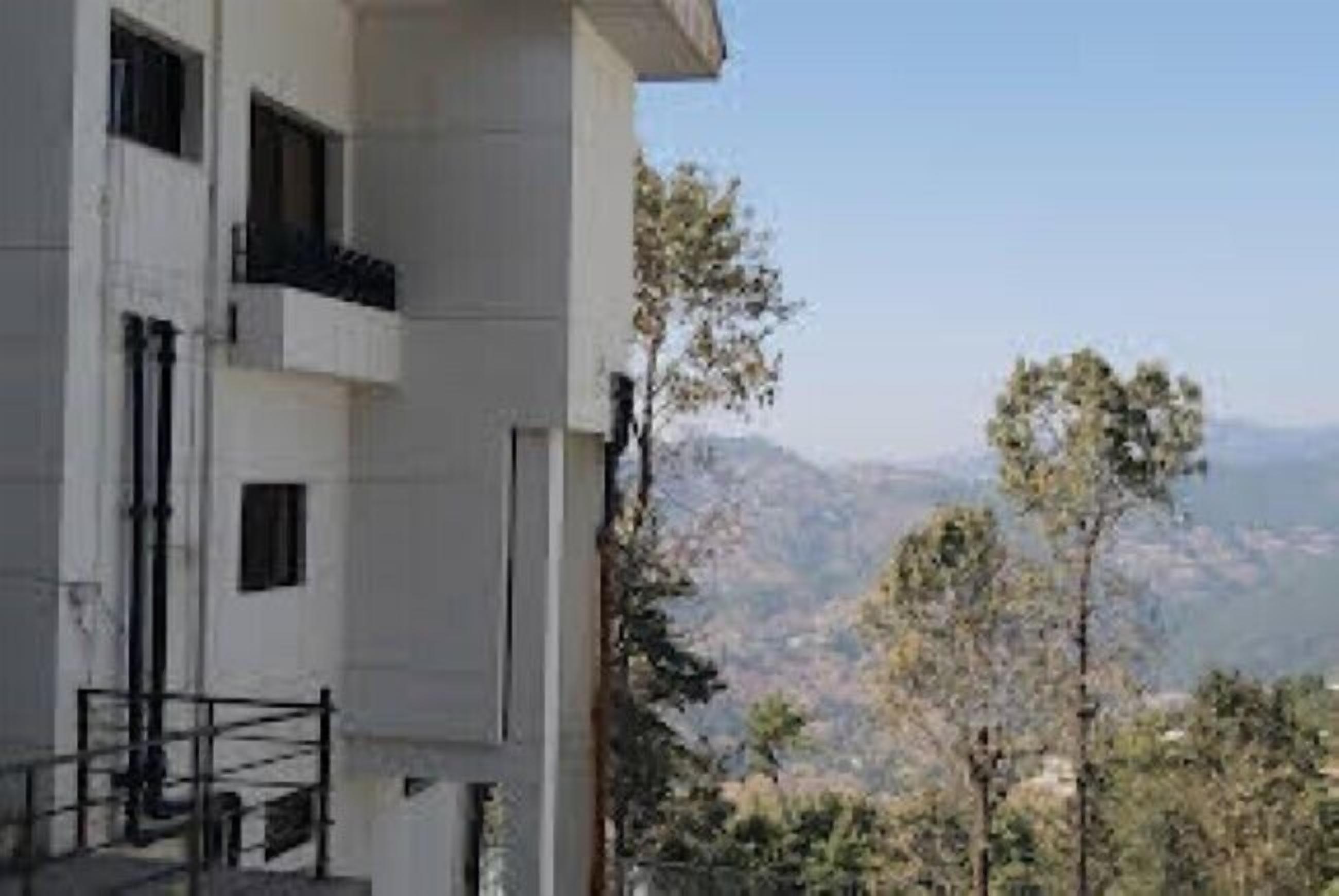White House Hotel Murree