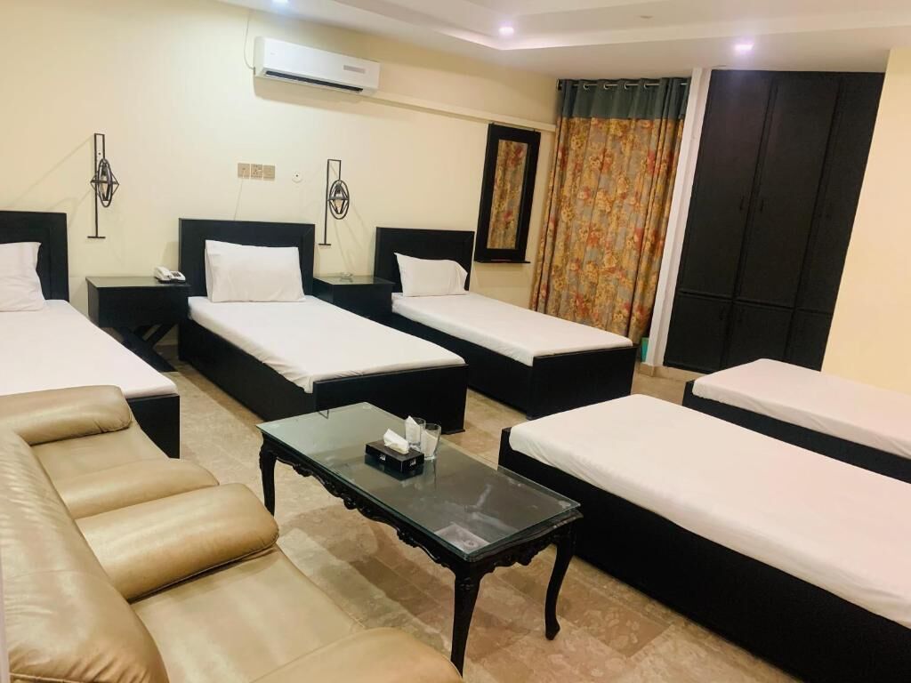 Thikana Hotel