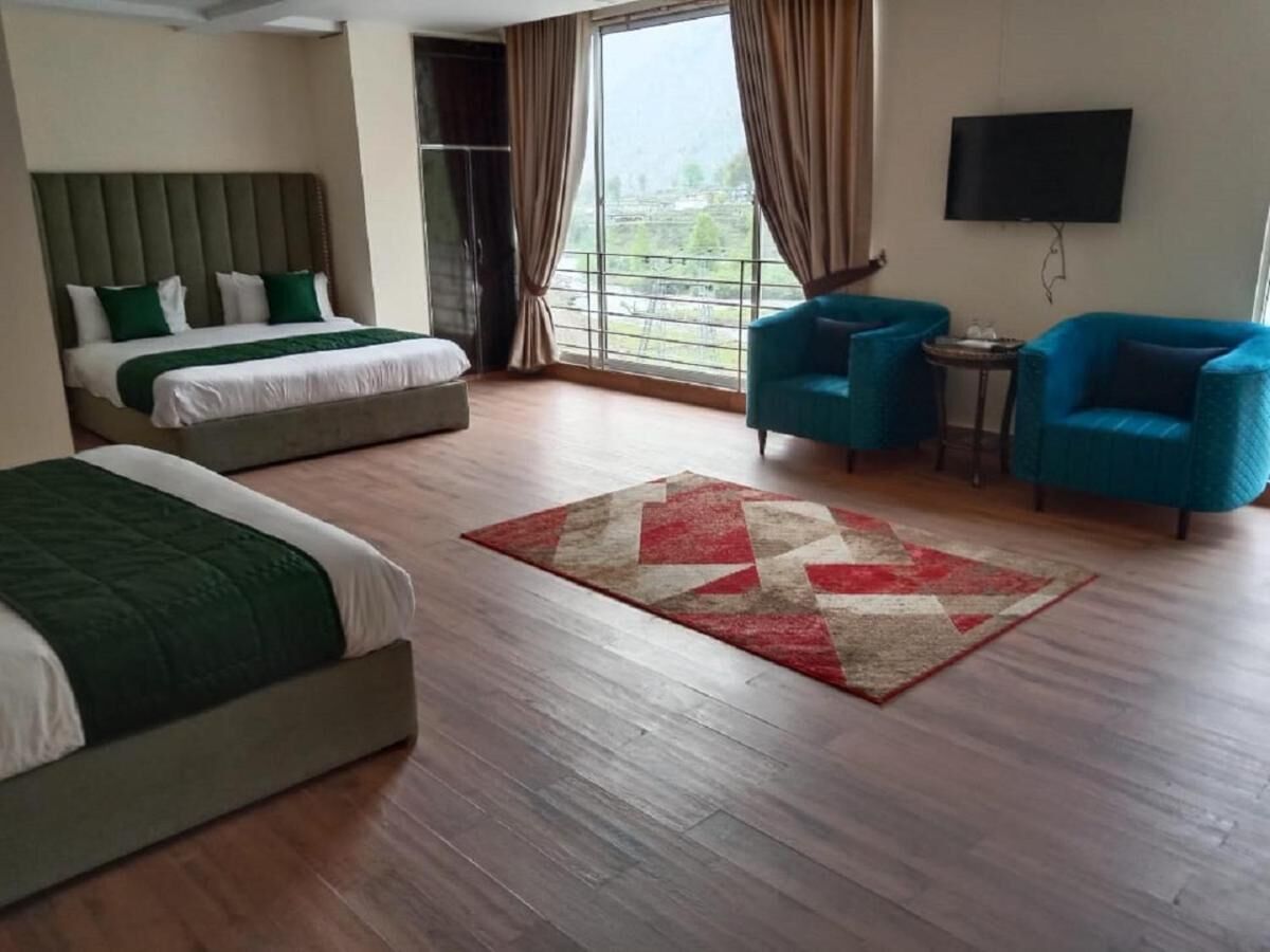 Manila Heights Hotel