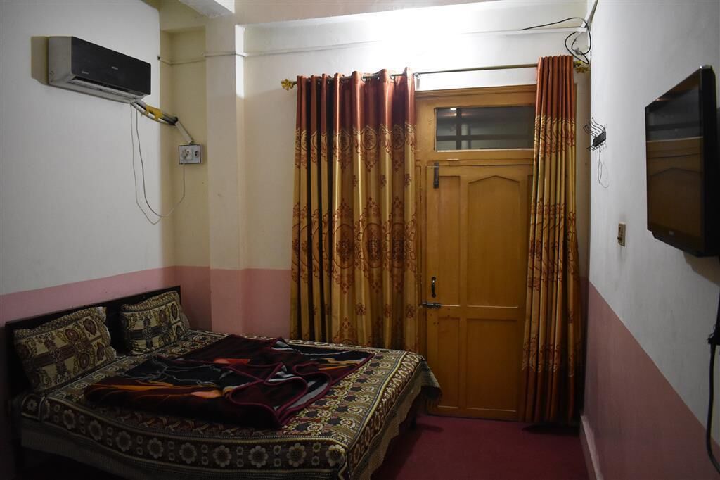 Royal Palace Hotel