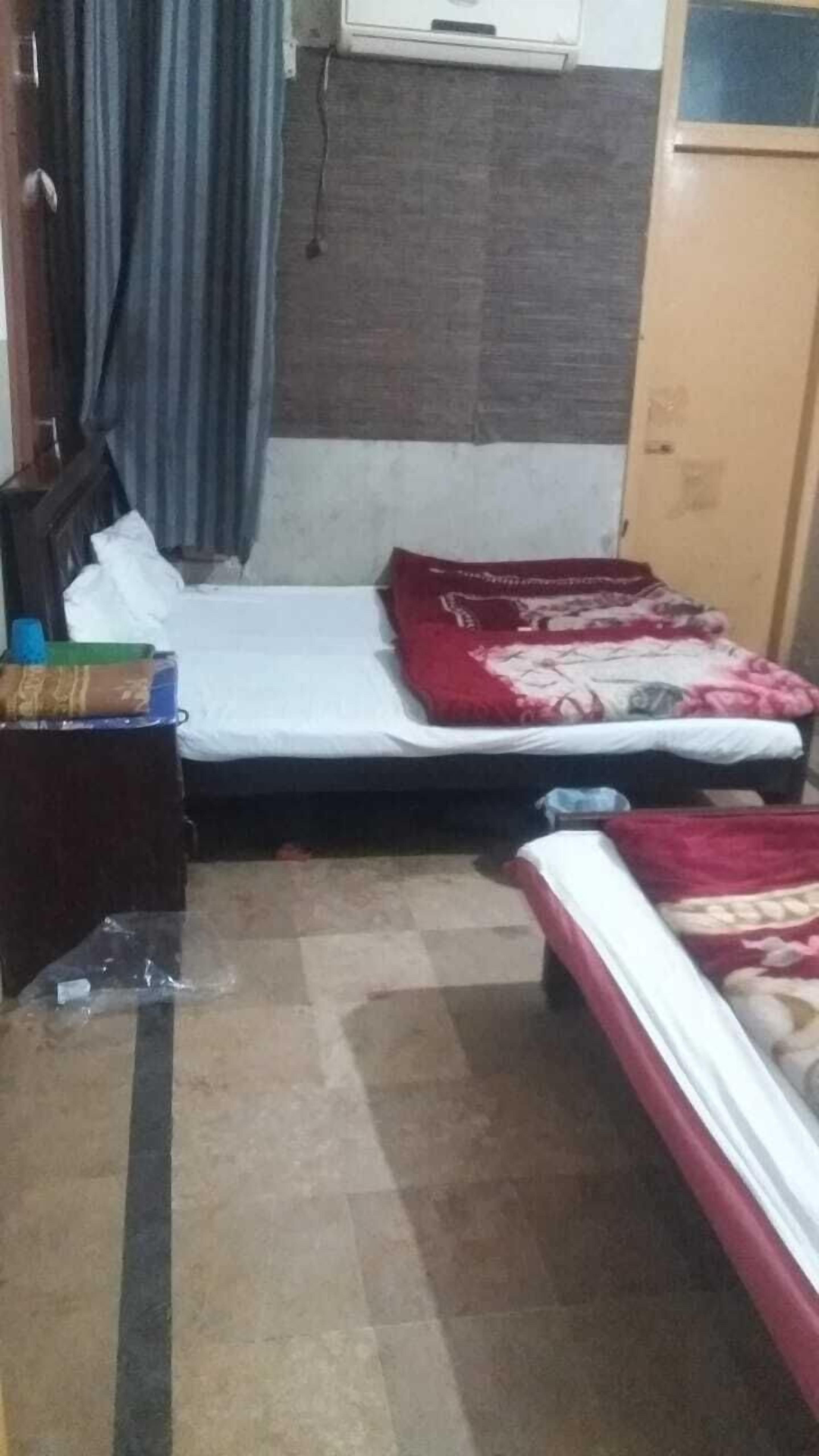 Hotel Daniyal Continental