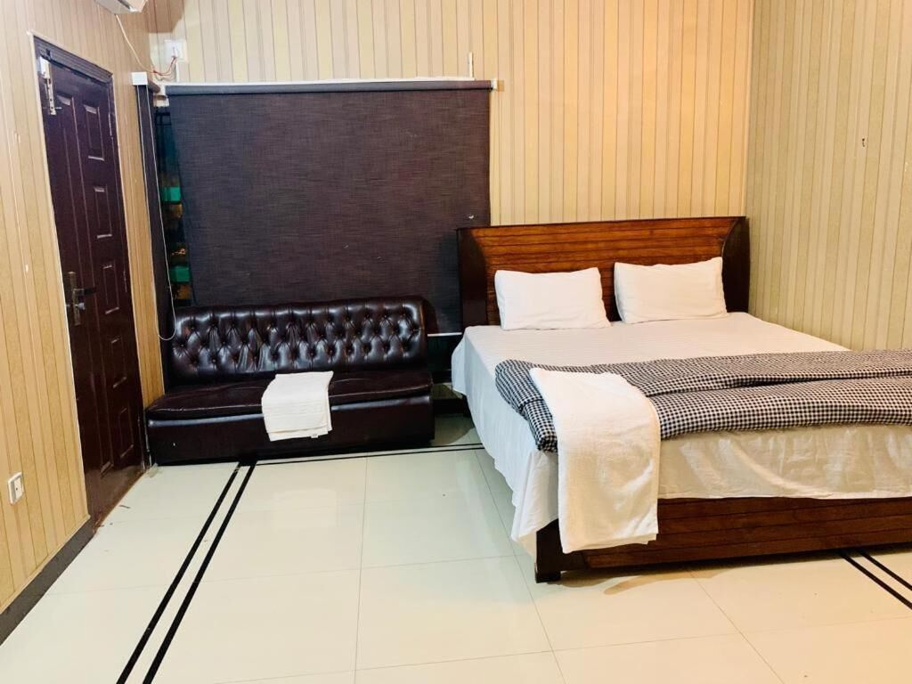Moon Light Guest House