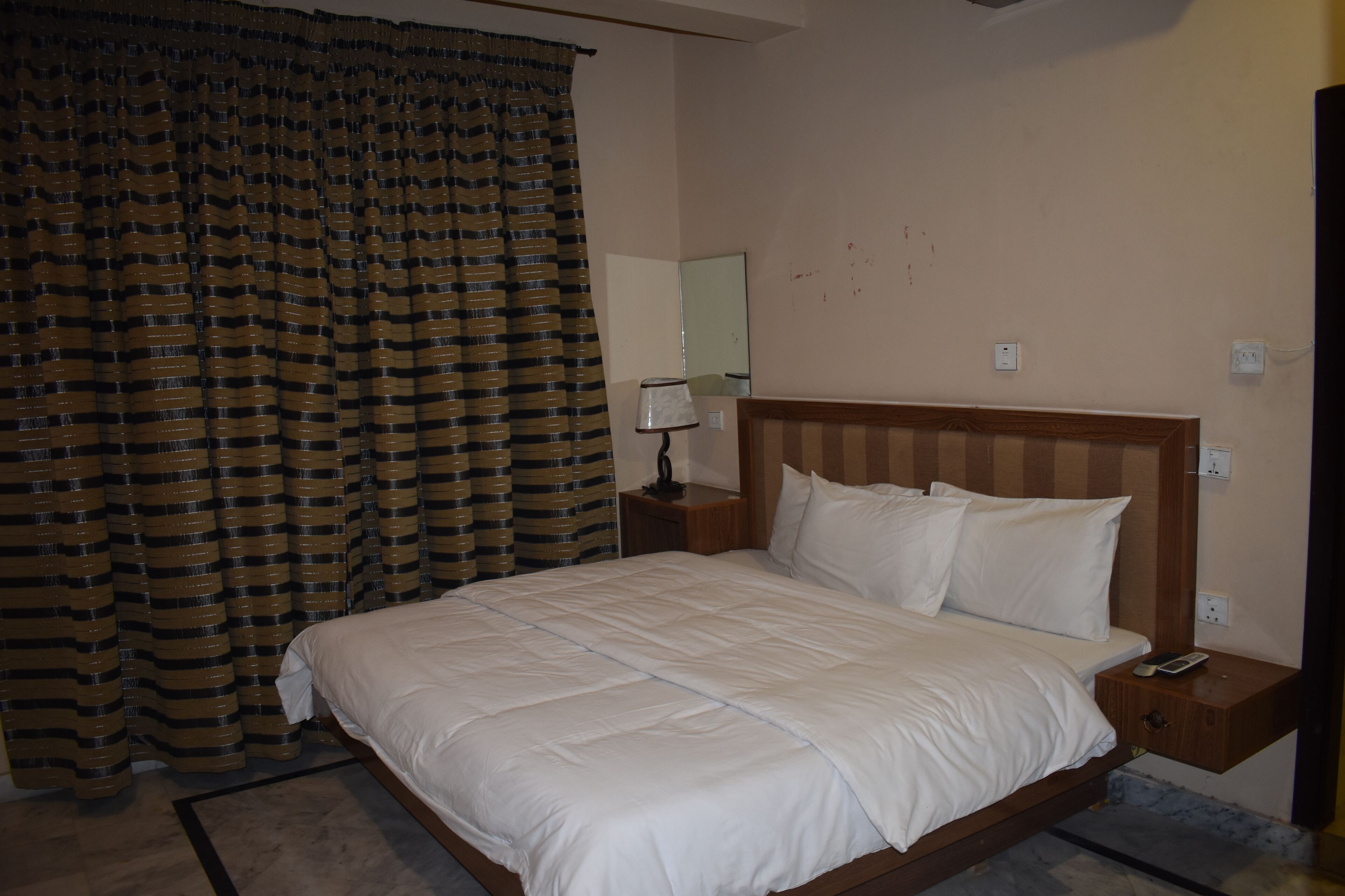 Pine View Hotel
