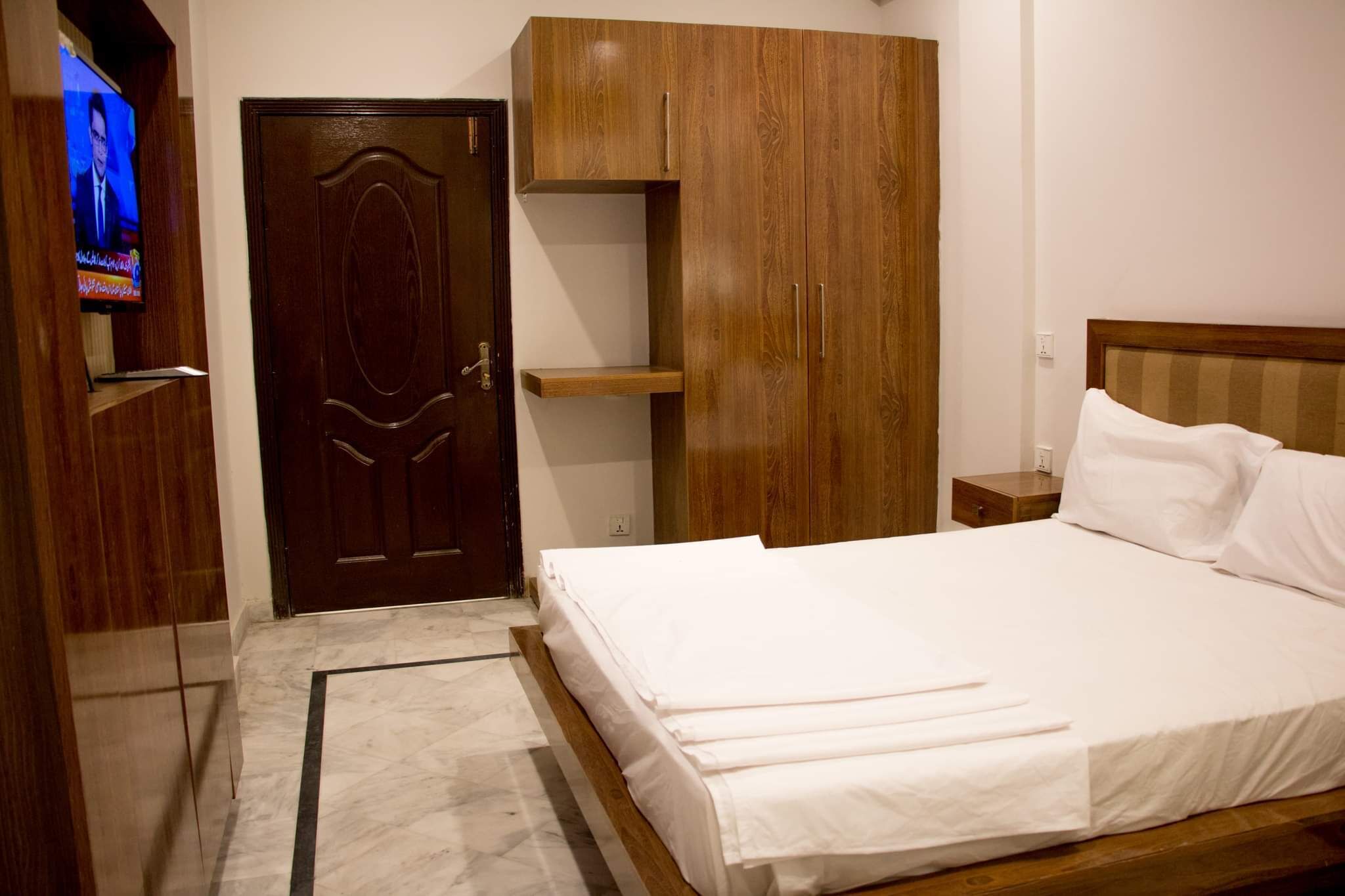 Pine View Hotel