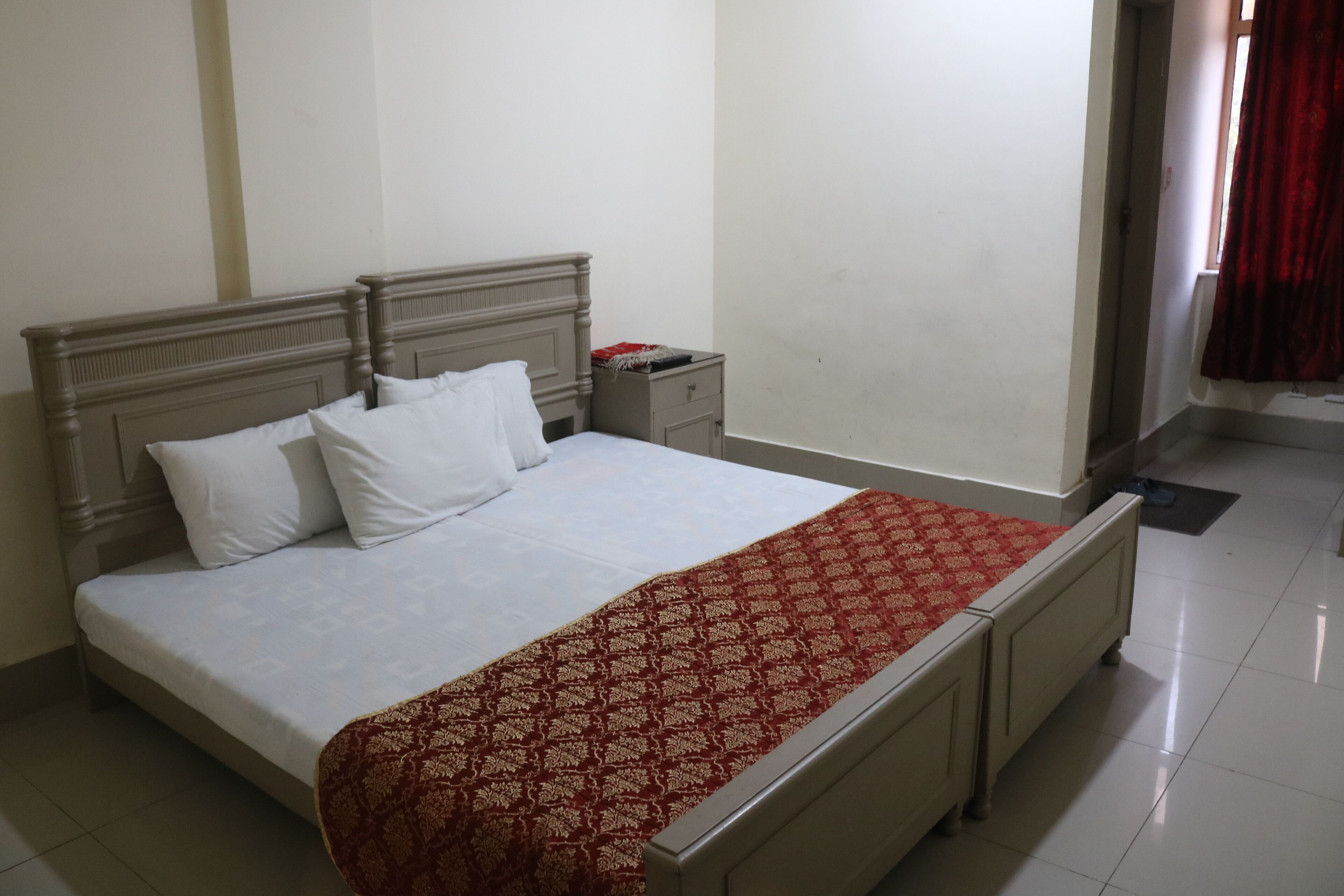 Rysons Continental Hotel