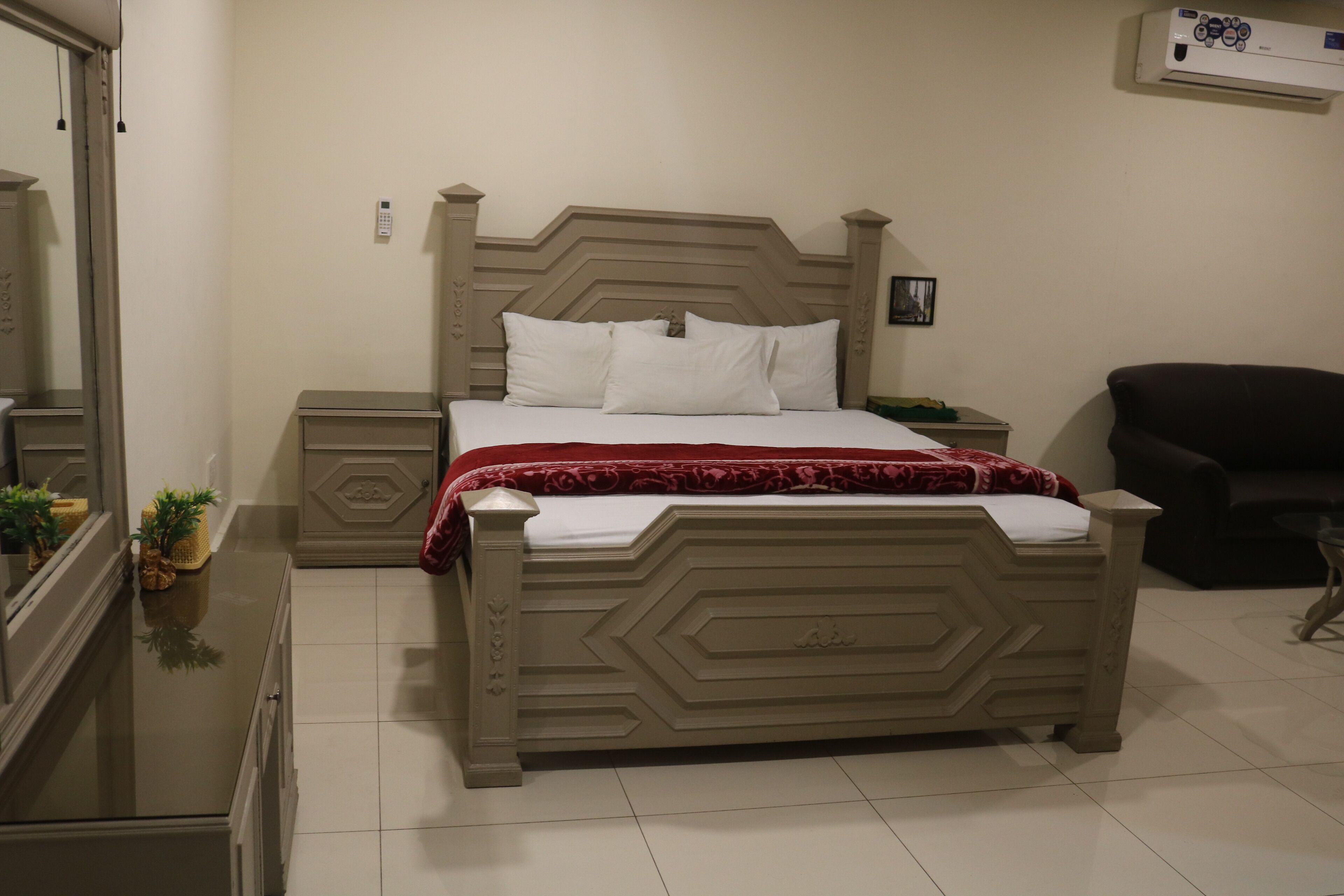 Rysons Continental Hotel