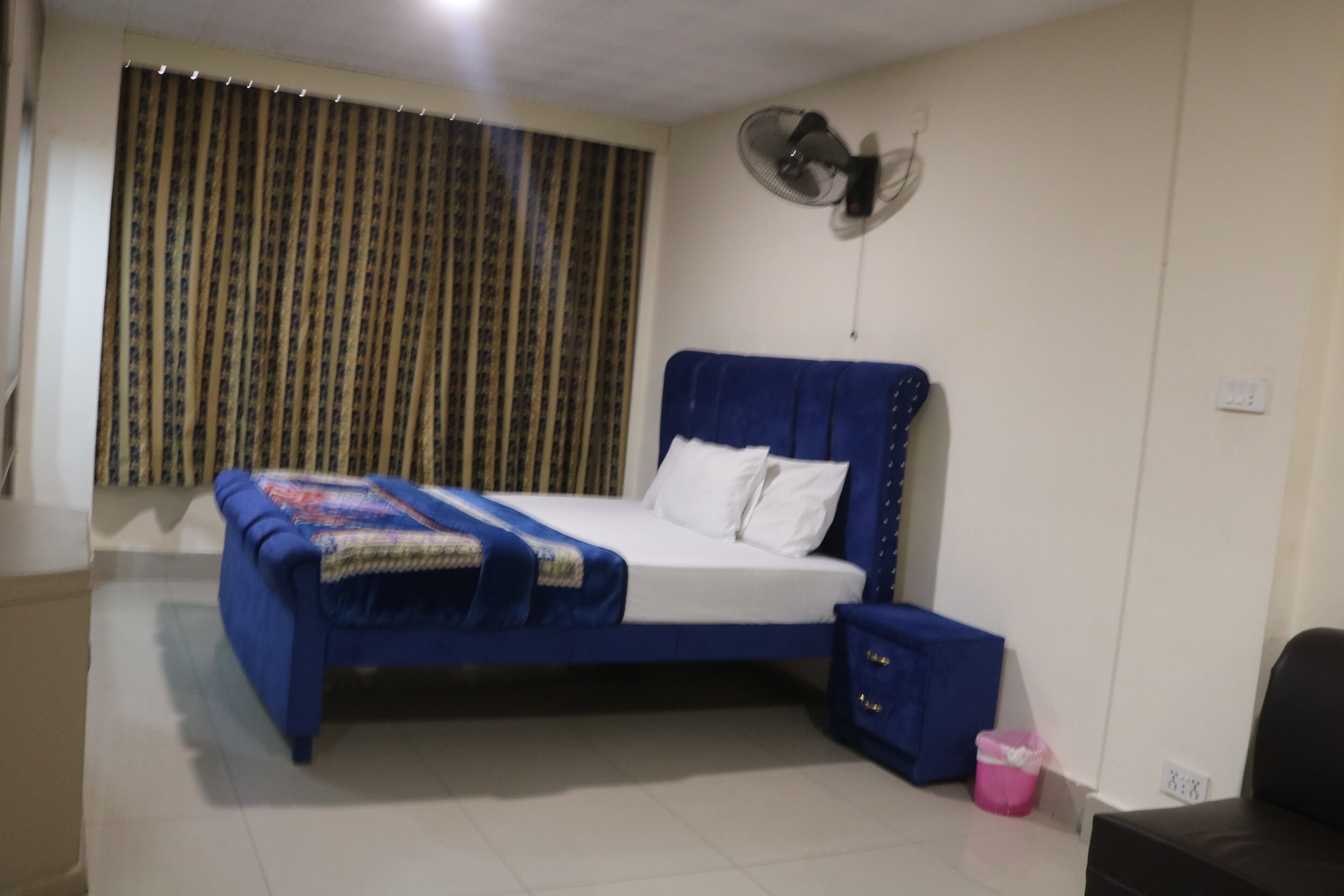 Rysons Continental Hotel