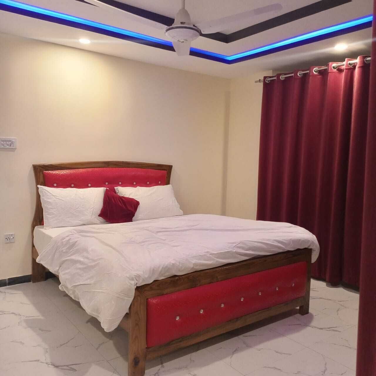 Elli's Luxus Hotel & Restaurant