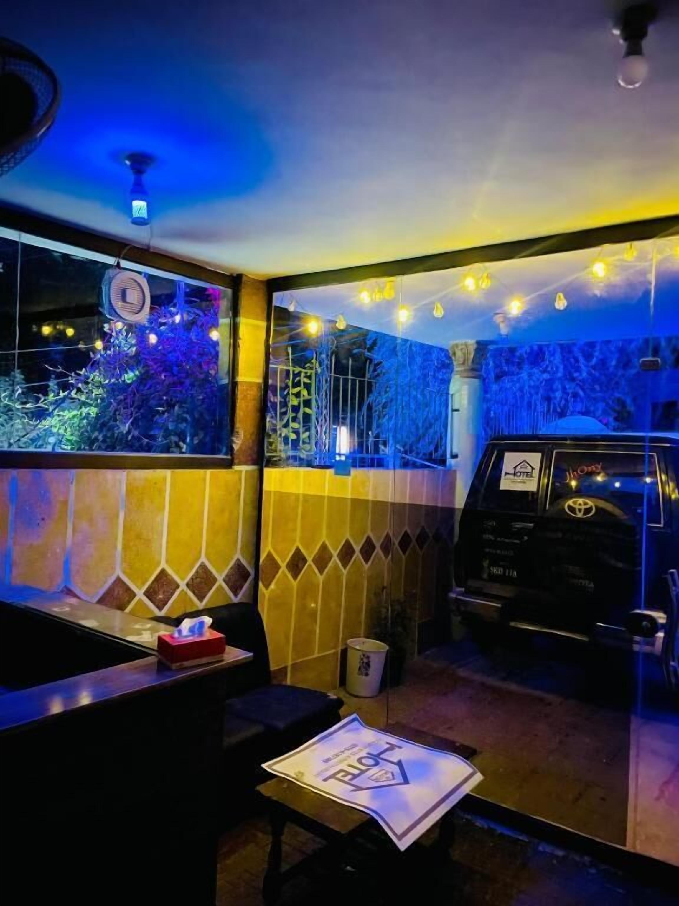 Hotel Golden Eyes & Restaurant