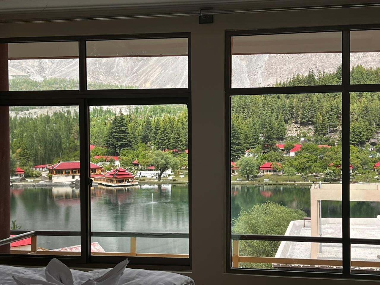 Hotel Mountain Lagoon