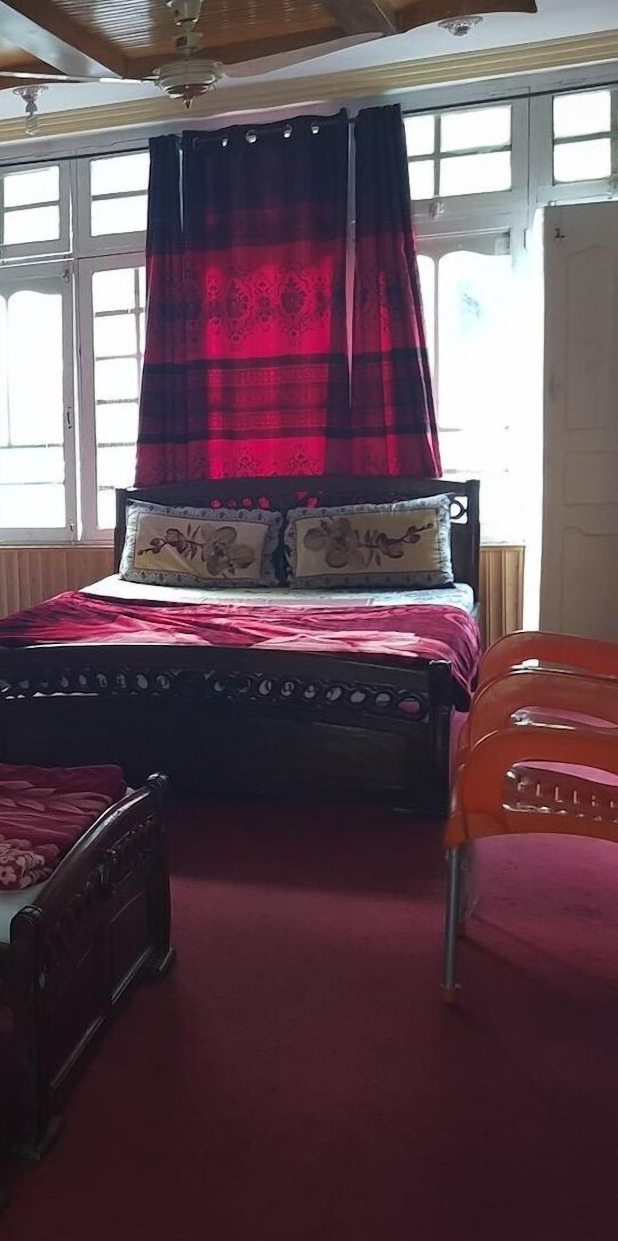 Junaid Palace
