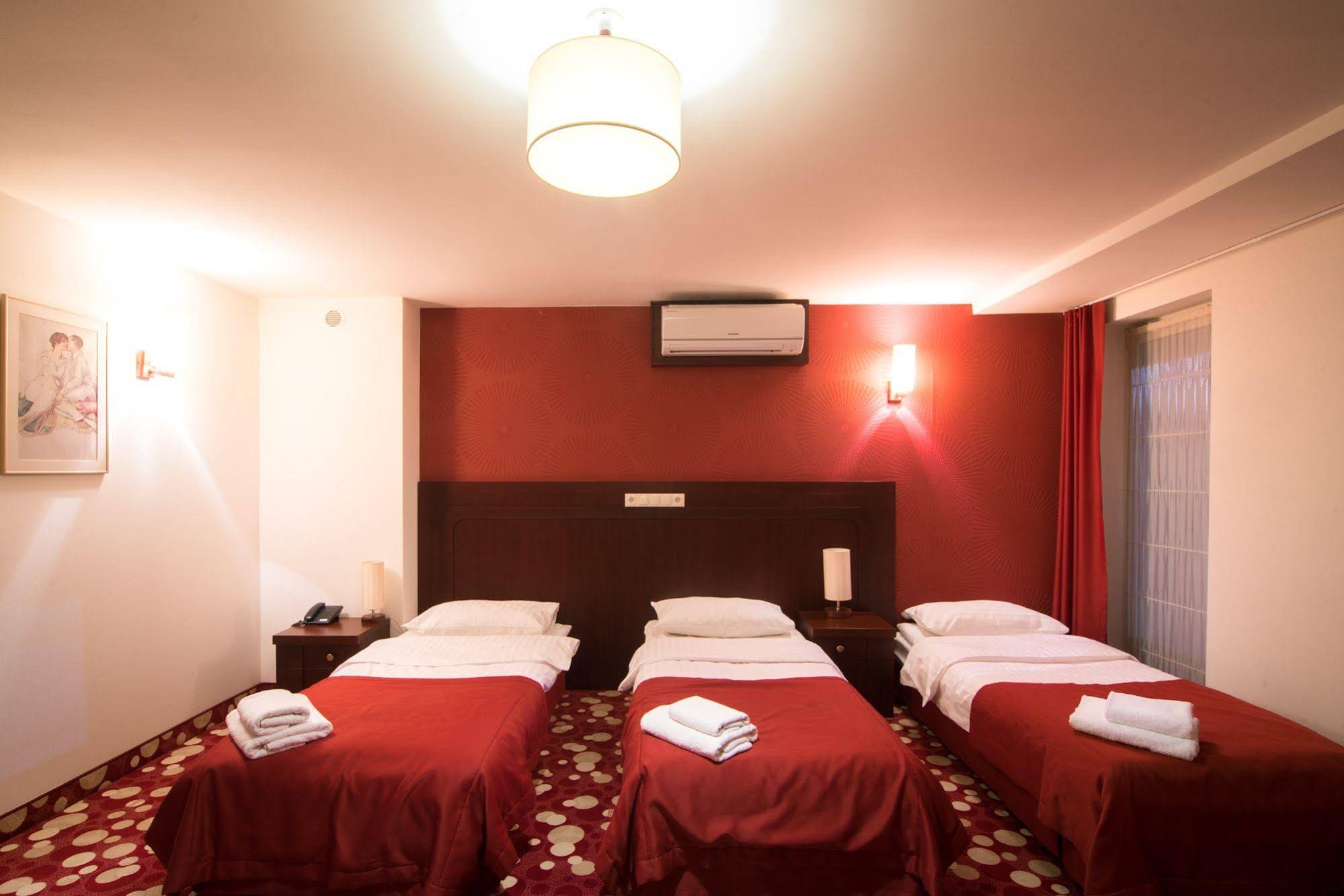 Hotel Rodan