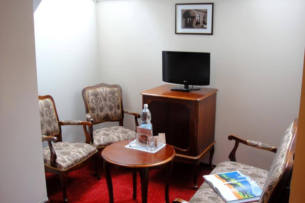 Hotel-Restauracja Varia