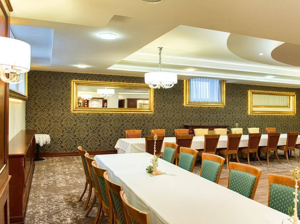 Karczowka Hotel - Restauracja