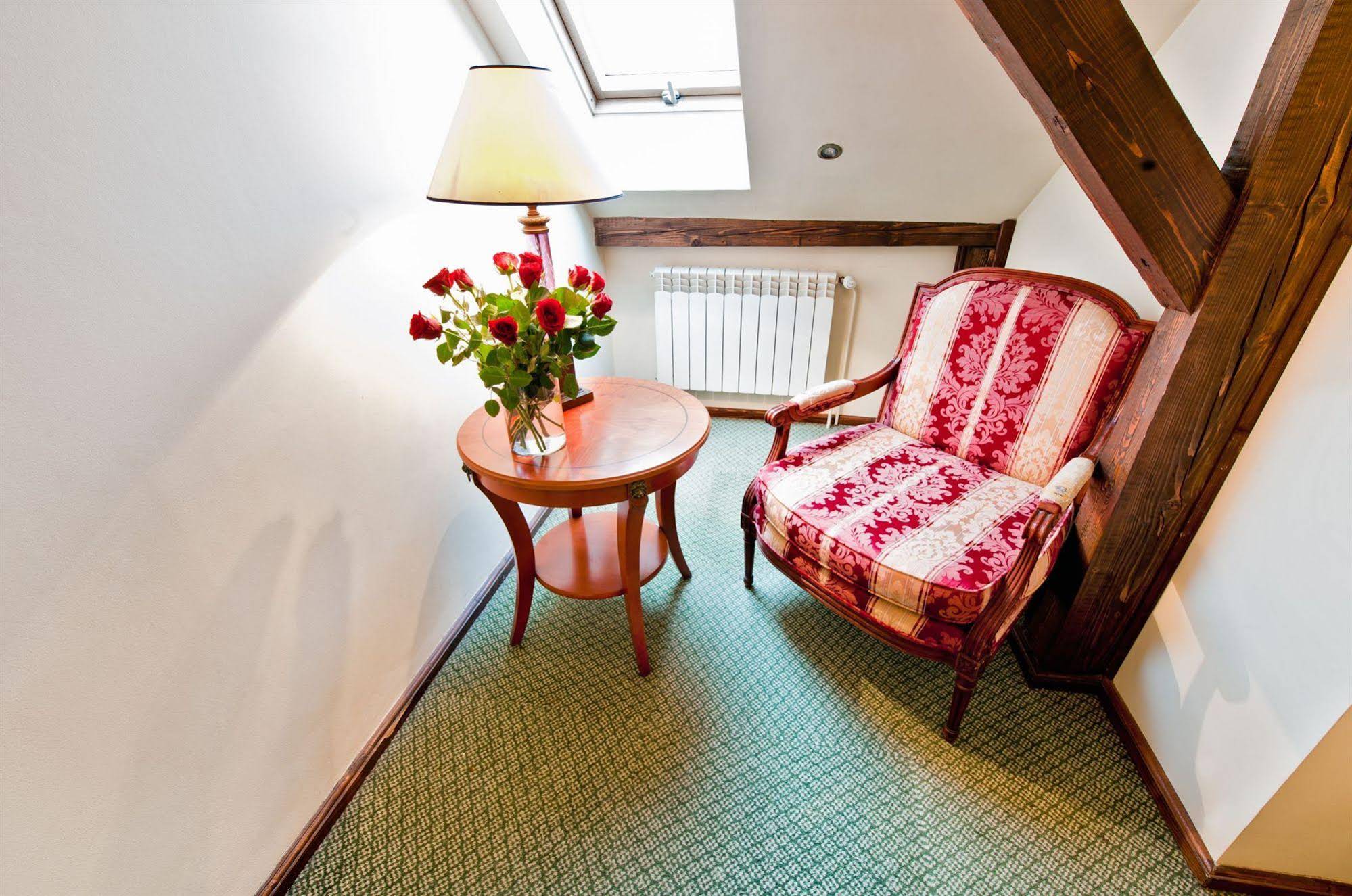 ApartHotel Miodosytnia