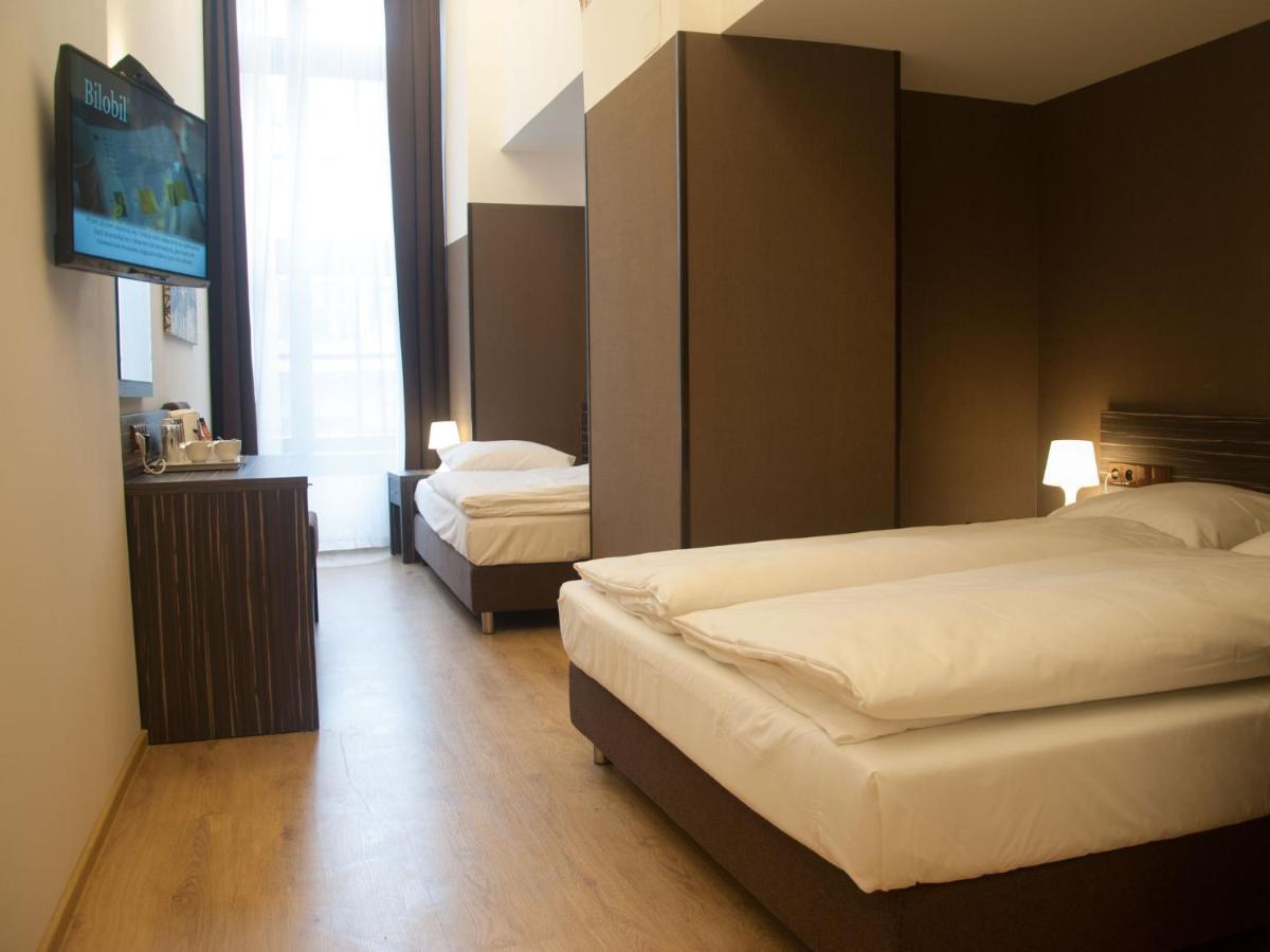 Pergamin Apartments