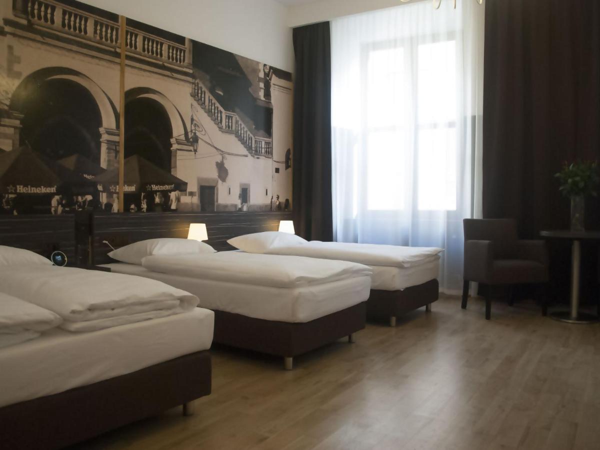 Pergamin Apartments